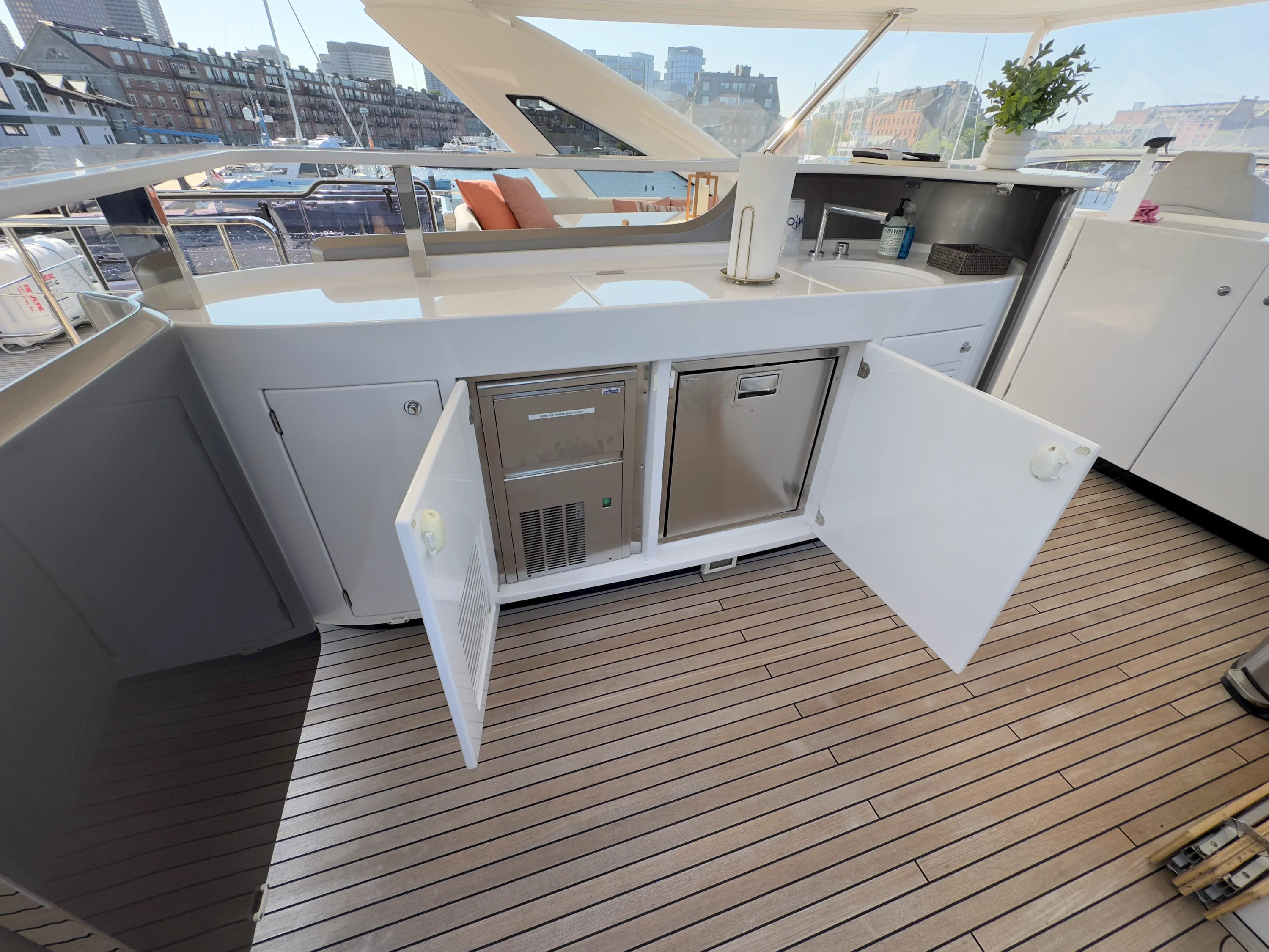 2022 Azimut GRANDE 25M Image Thumbnail #27
