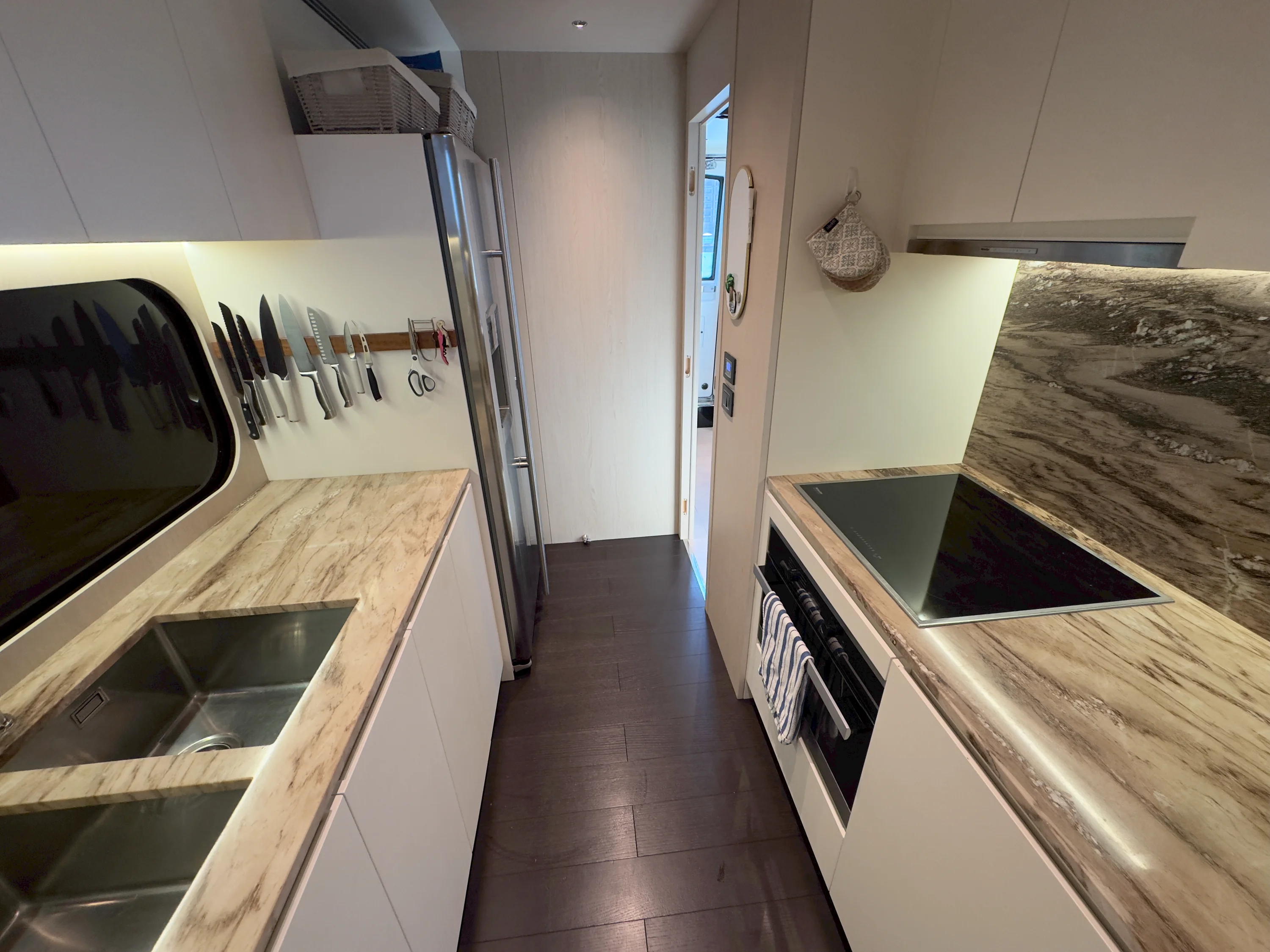 2022 Azimut GRANDE 25M Image Thumbnail #18
