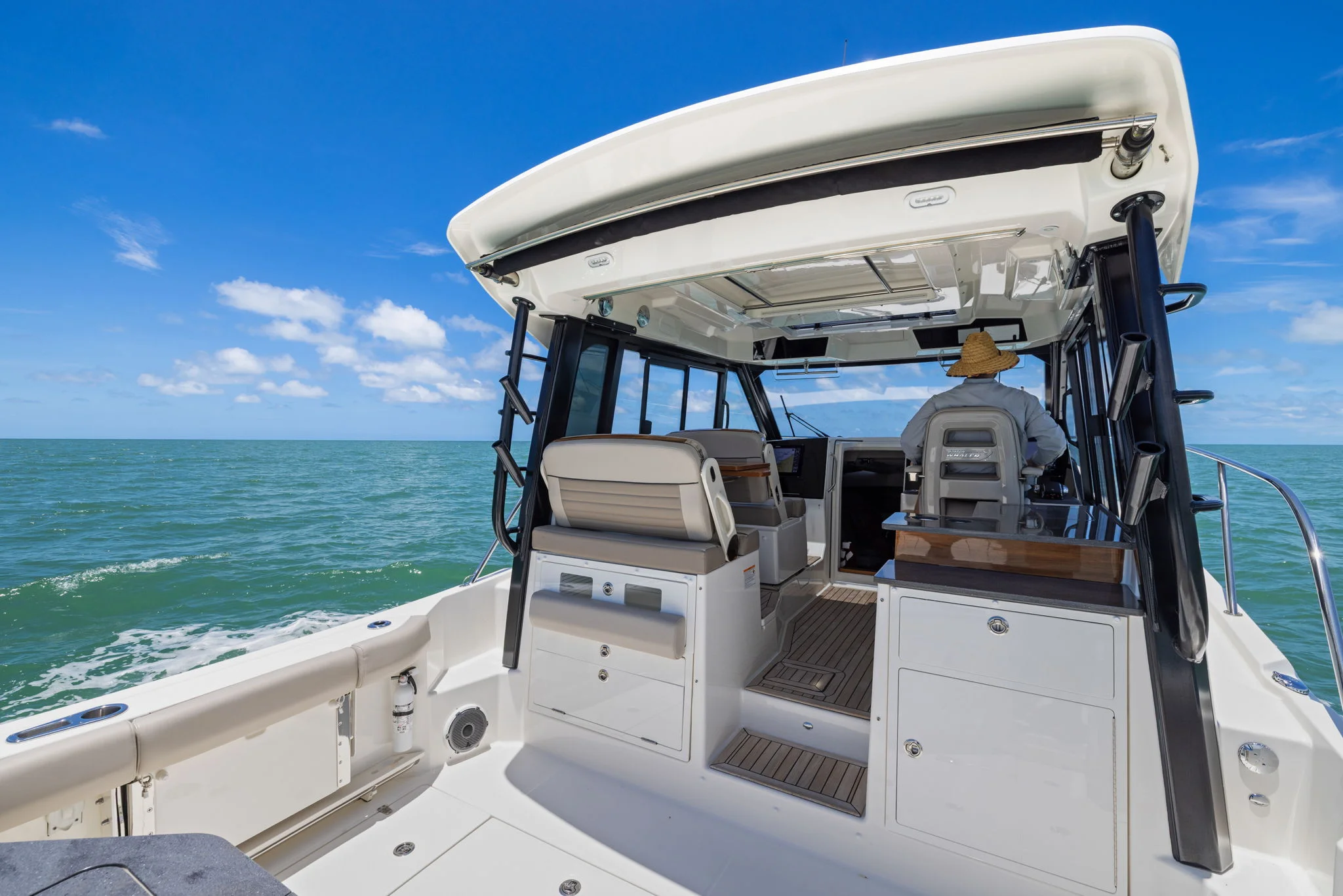 2025 Boston Whaler 365 CONQUEST Image Thumbnail #24
