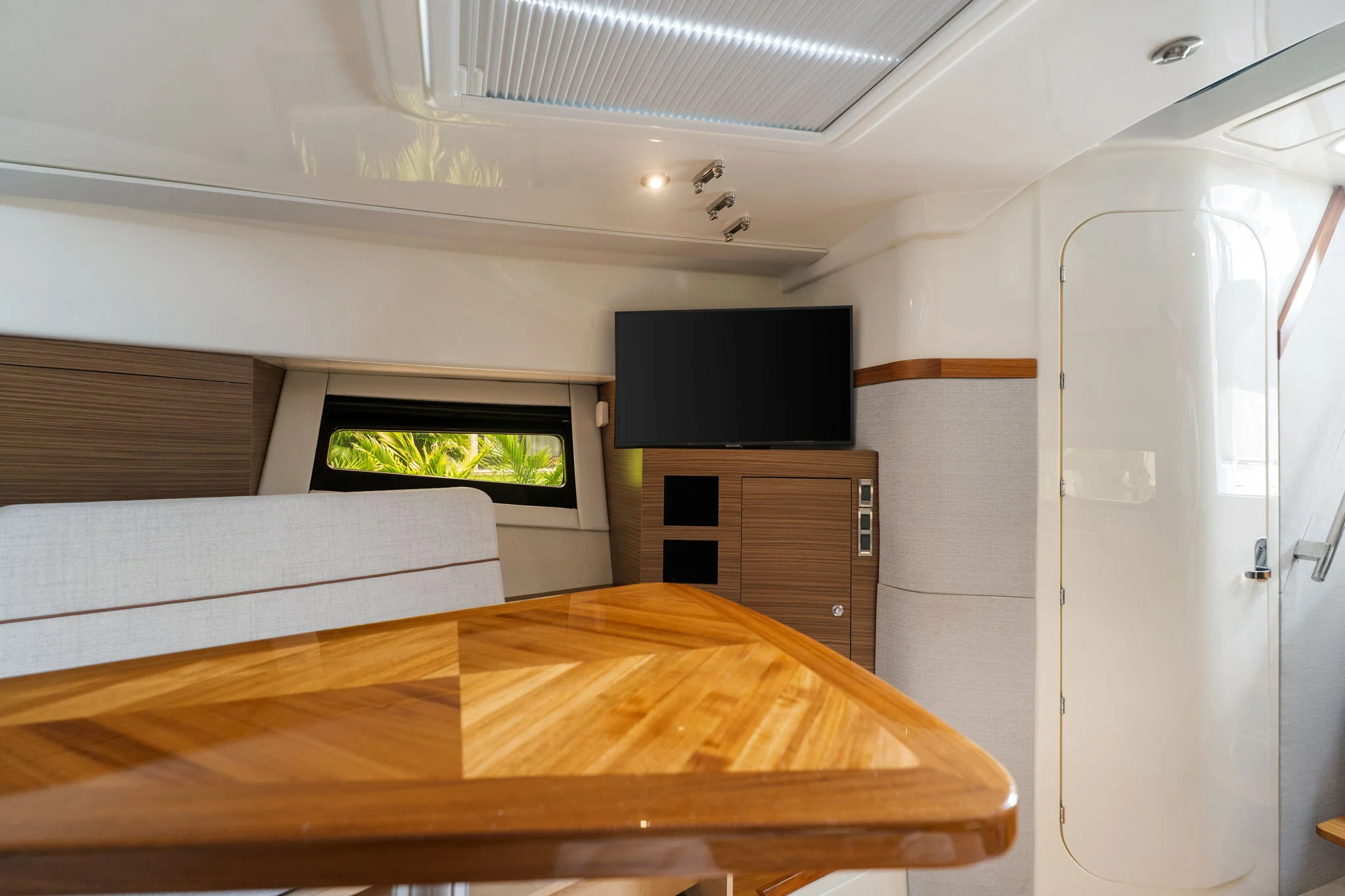 2025 Boston Whaler 365 CONQUEST Image Thumbnail #56