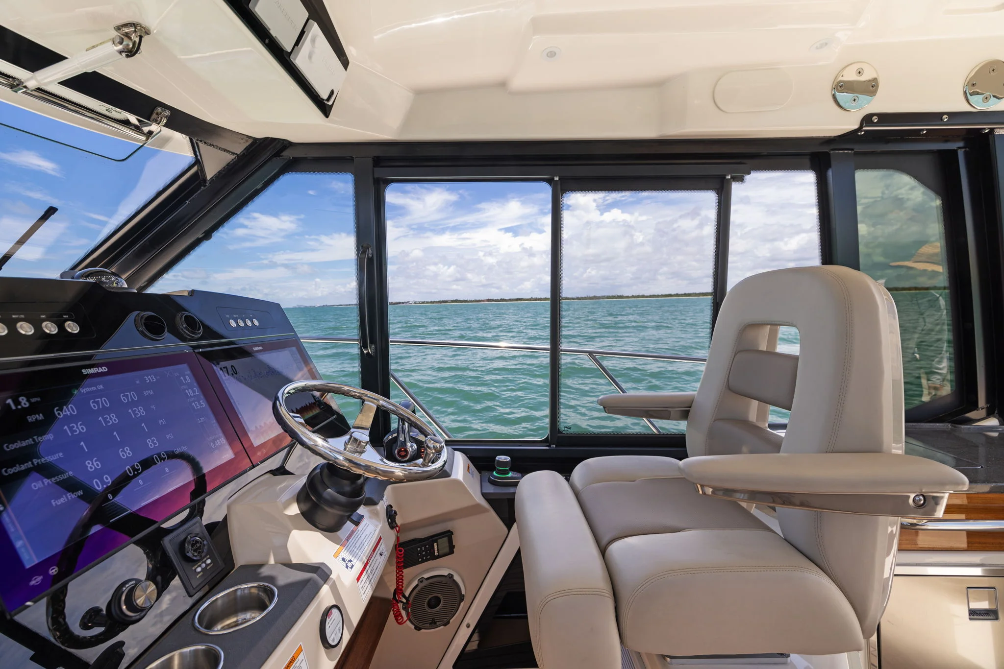 2025 Boston Whaler 365 CONQUEST Image Thumbnail #20