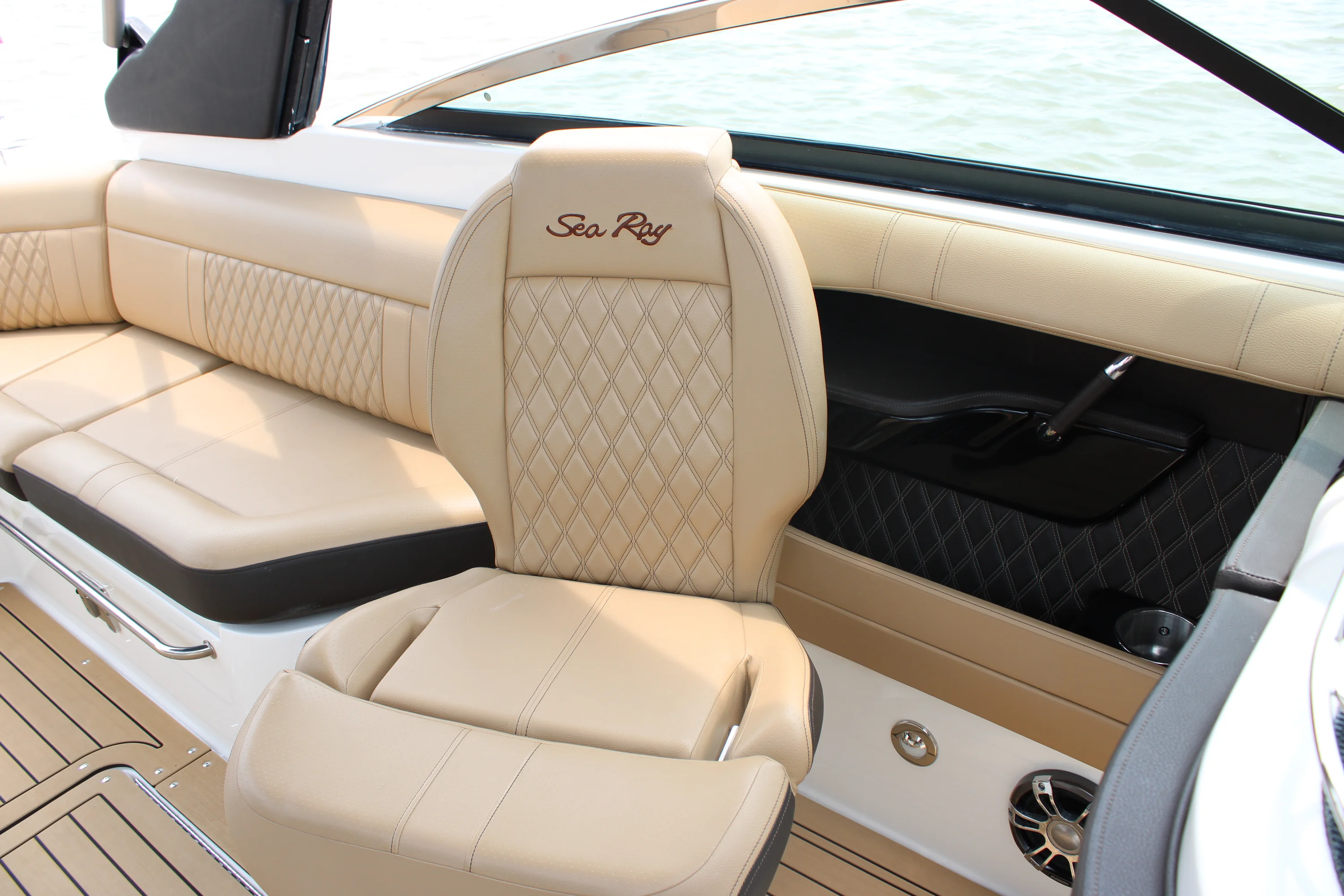 2020 Sea Ray SLX 280 Image Thumbnail #24