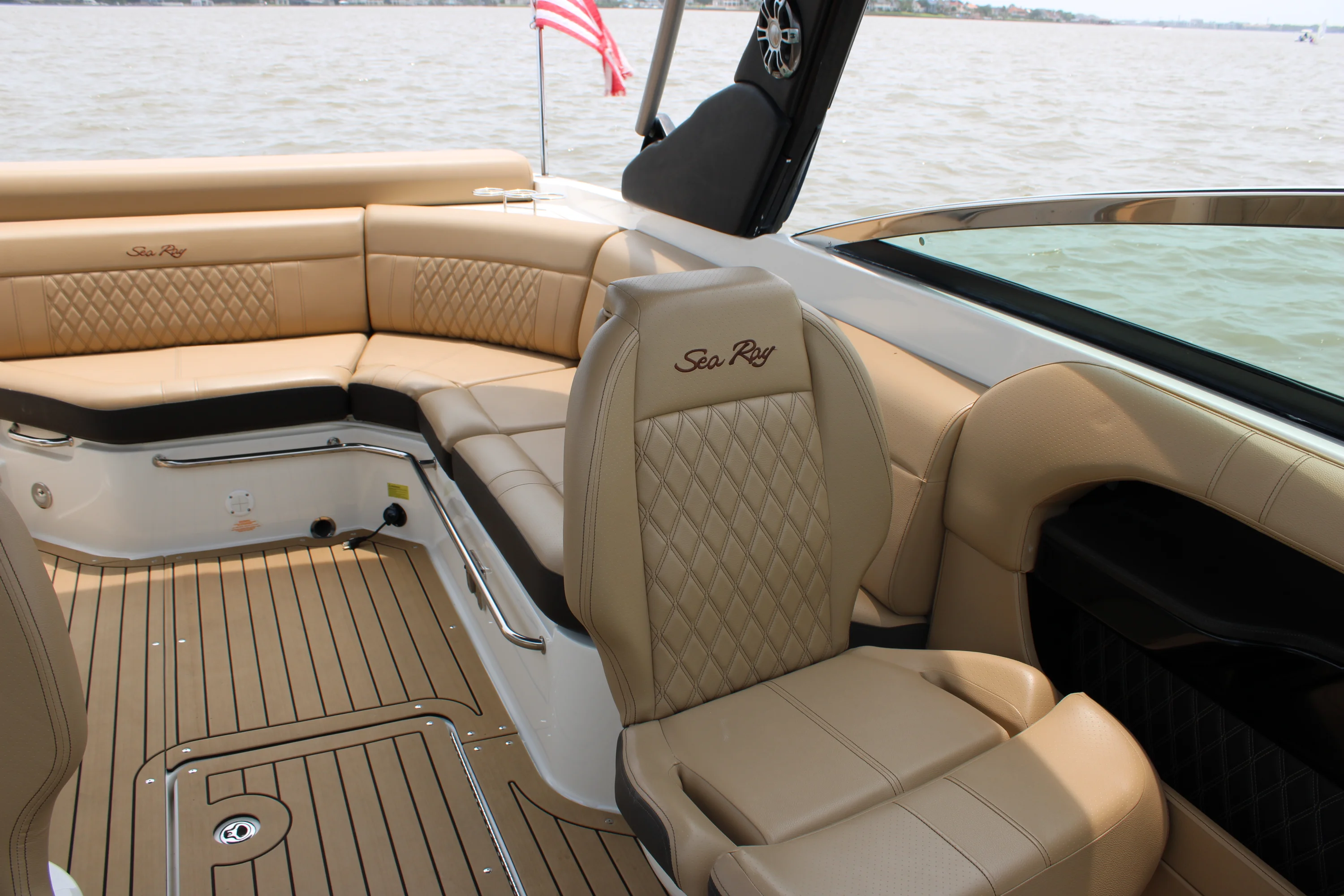 2020 Sea Ray SLX 280 Image Thumbnail #39