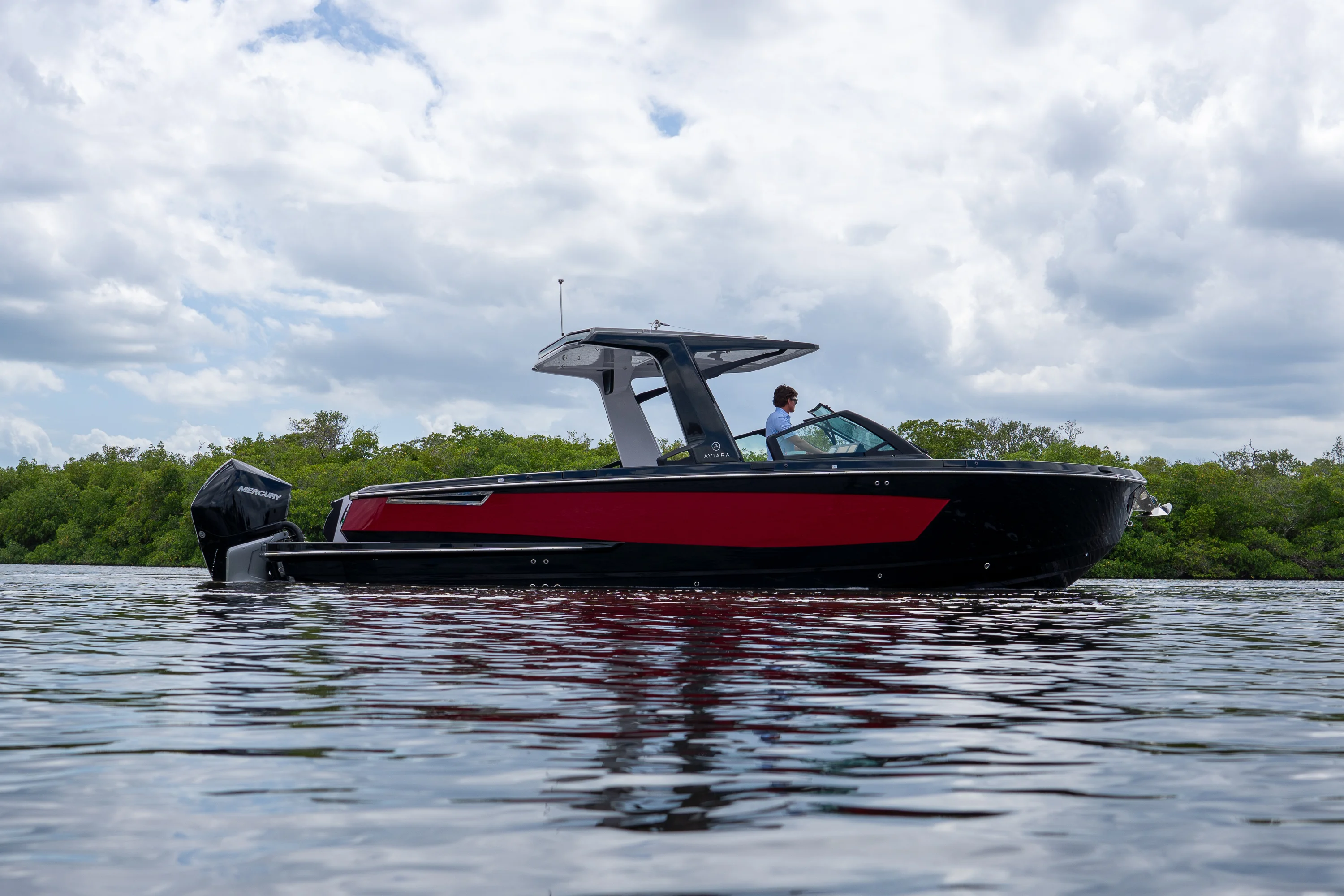 2024 Aviara AV32 Outboard Image Thumbnail #27