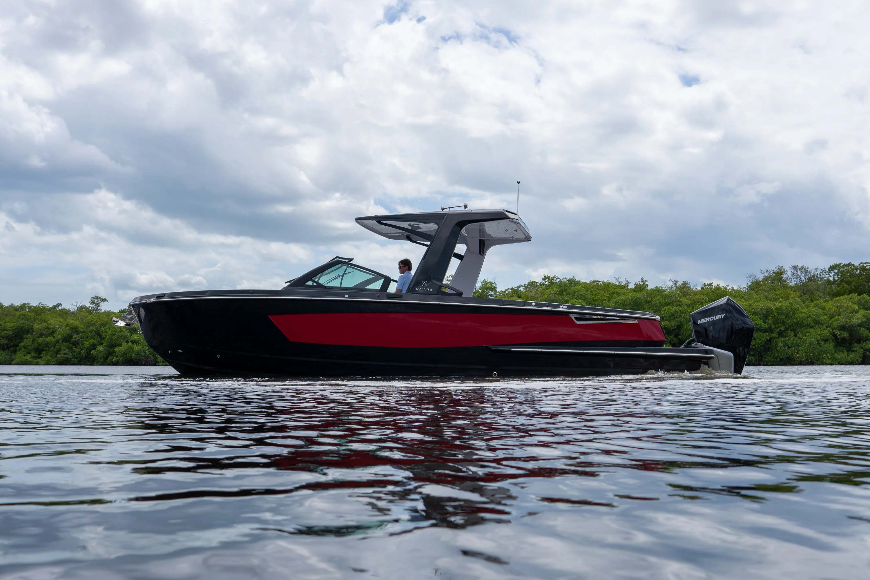 2024 Aviara AV32 Outboard Image Thumbnail #21