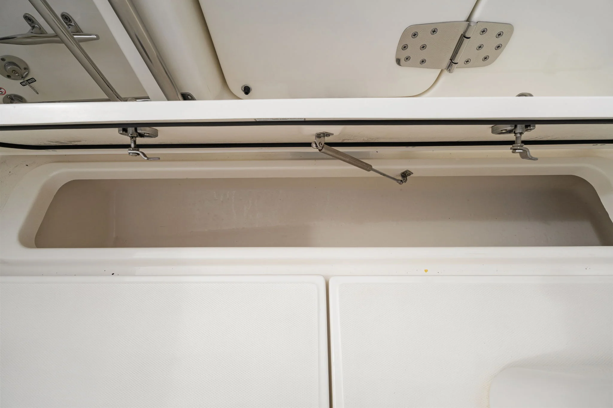 2022 Boston Whaler 330 OUTRAGE Image Thumbnail #36