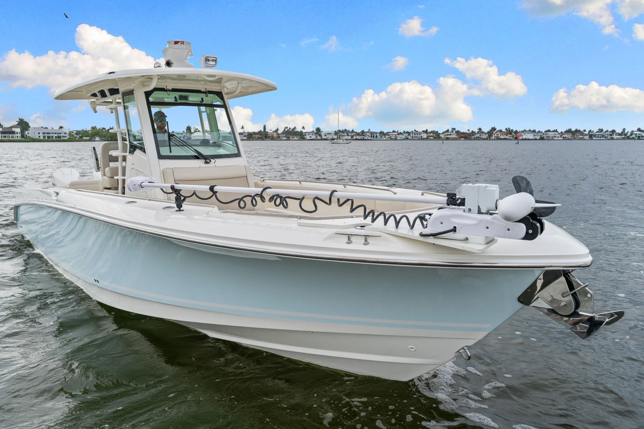 2022 Boston Whaler 330 OUTRAGE Image Thumbnail #2