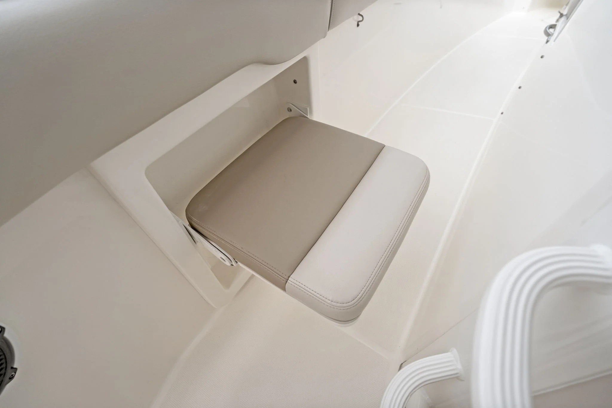 2022 Boston Whaler 330 OUTRAGE Image Thumbnail #29