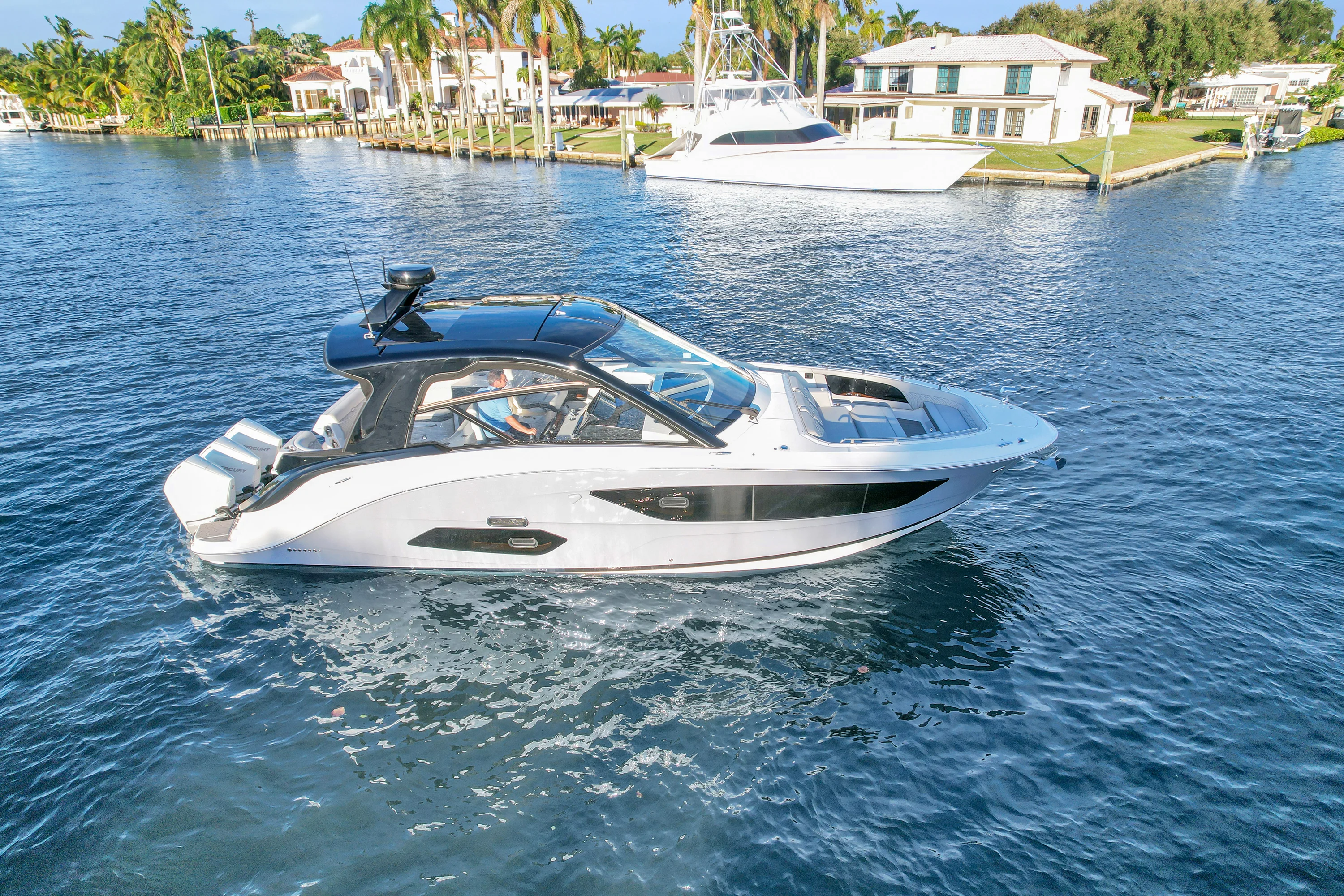 2023 Sea Ray 370 Sundancer Image Thumbnail #61
