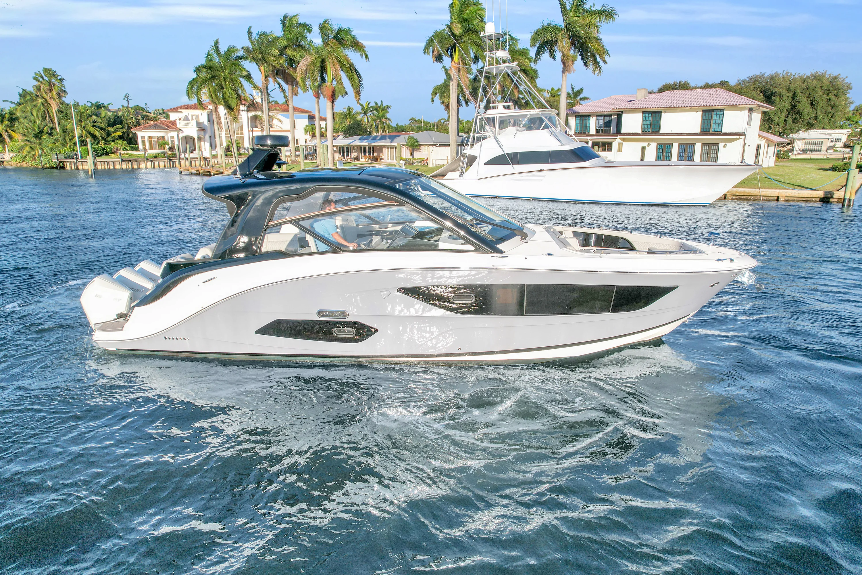 2023 Sea Ray 370 Sundancer Image Thumbnail #1