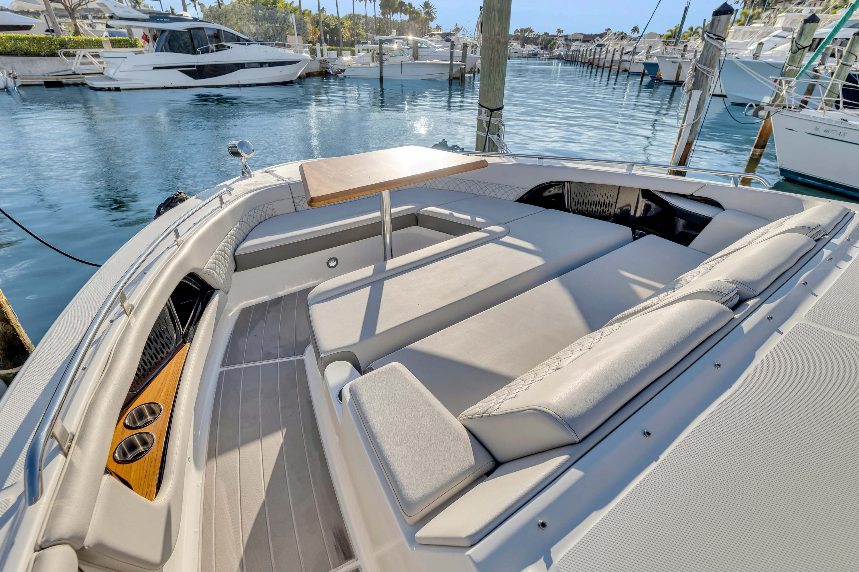 2023 Sea Ray 370 Sundancer Image Thumbnail #16