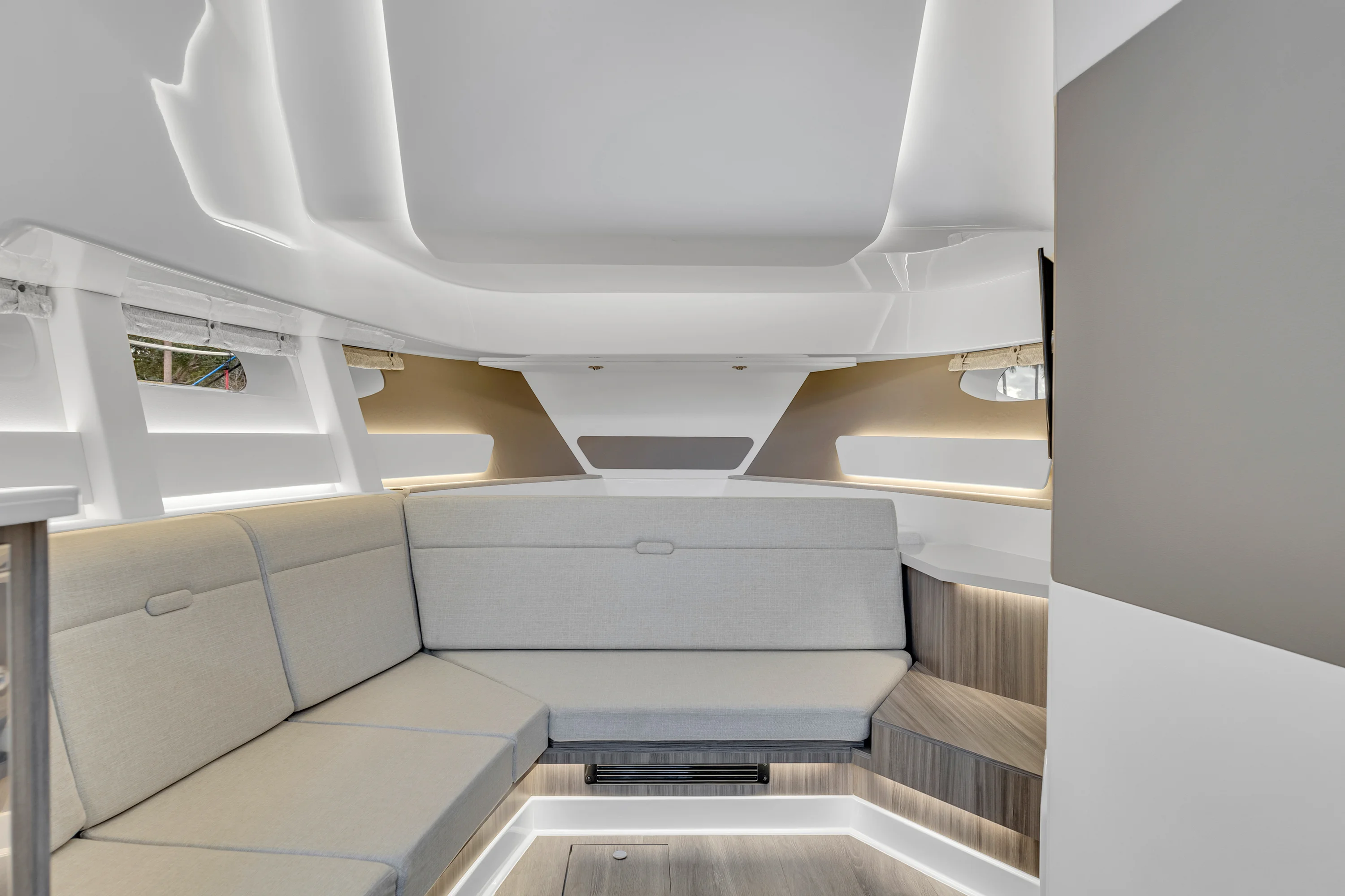 2023 Sea Ray 370 Sundancer Image Thumbnail #26