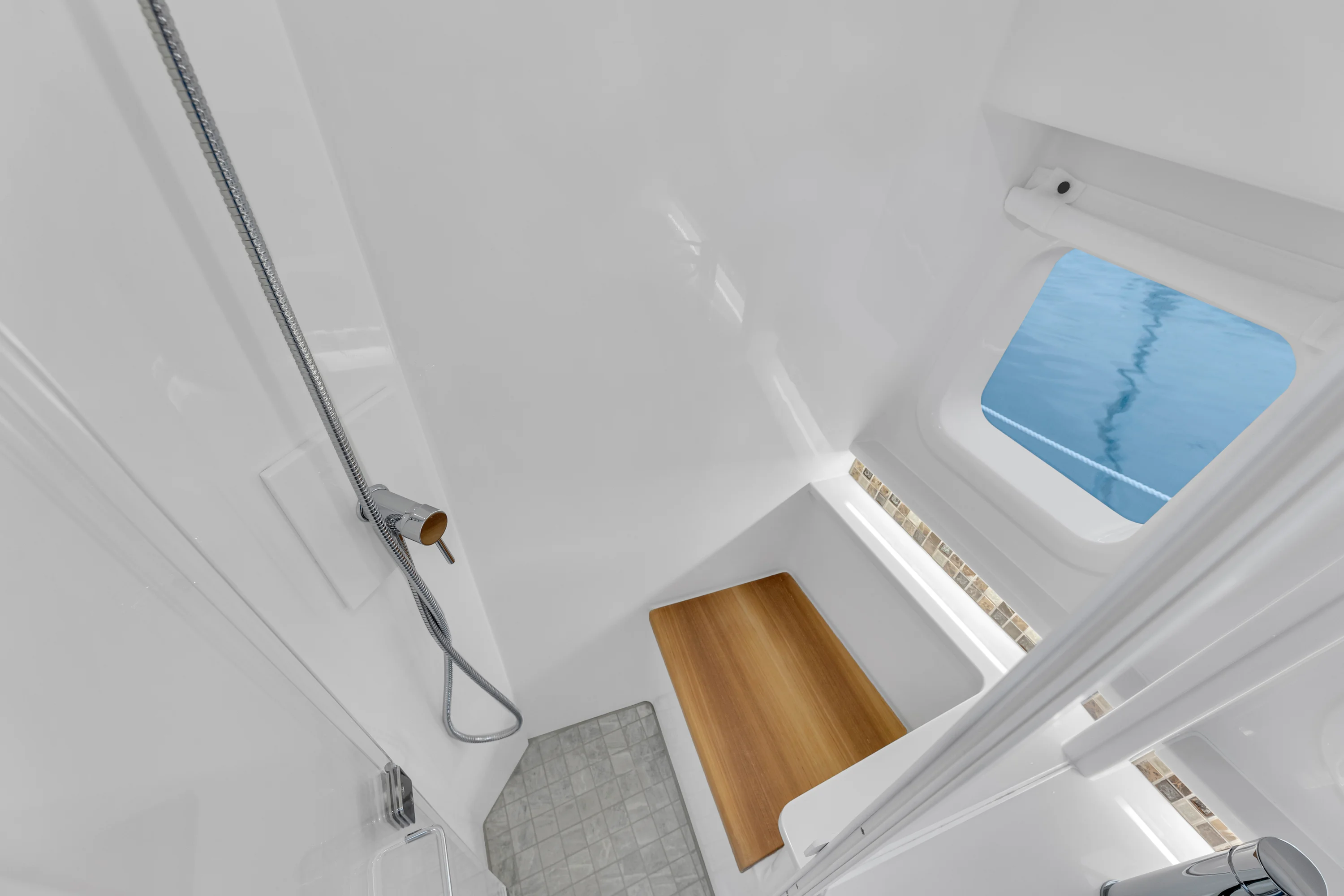 2023 Sea Ray 370 Sundancer Image Thumbnail #30