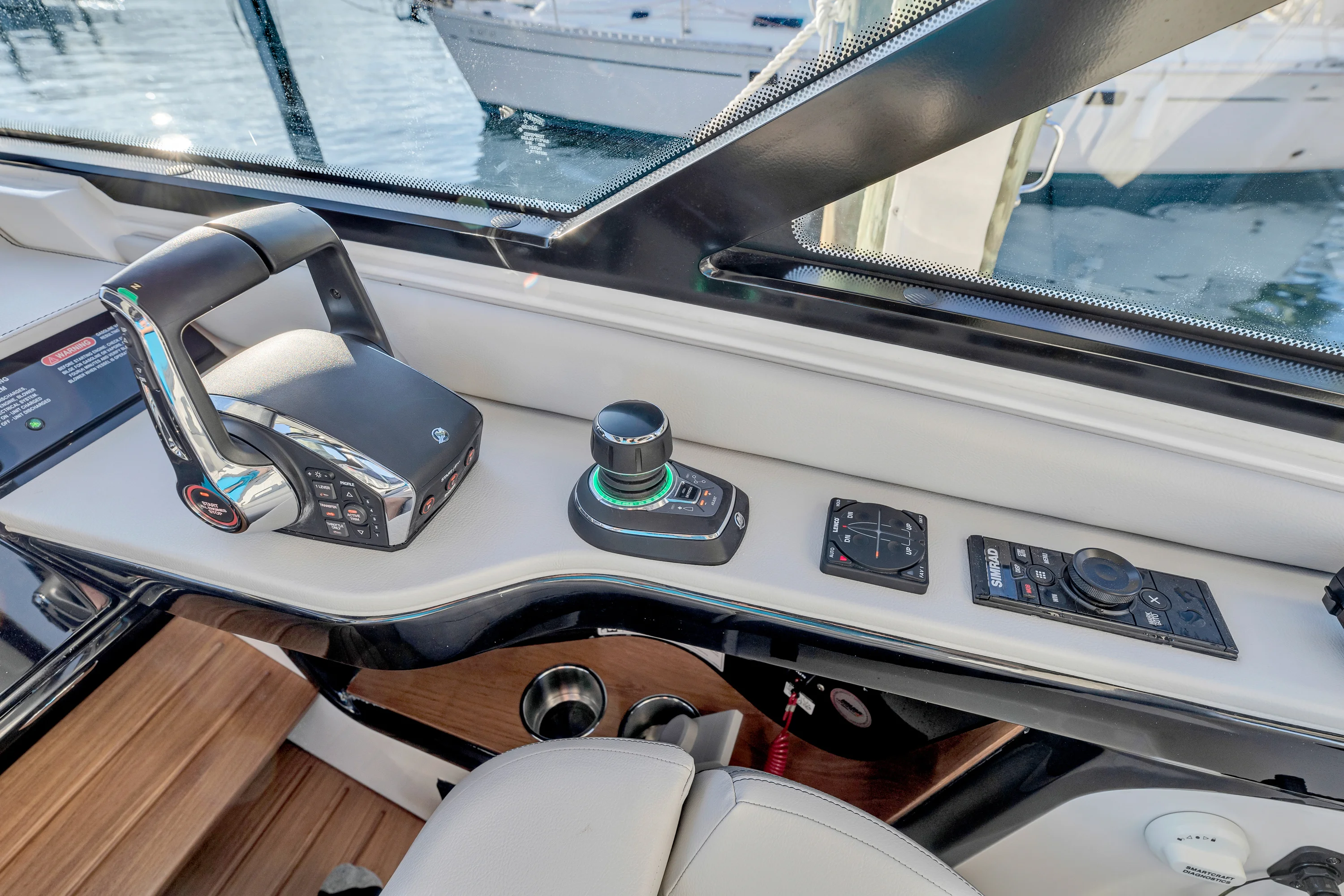 2023 Sea Ray 370 Sundancer Image Thumbnail #11