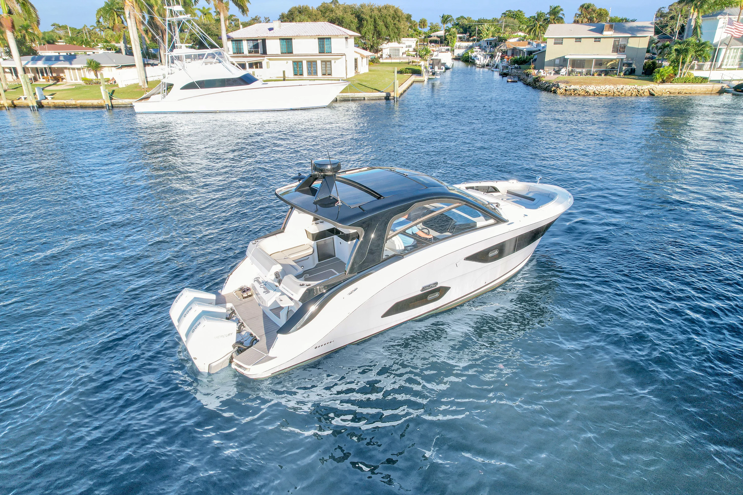 2023 Sea Ray 370 Sundancer Image Thumbnail #60