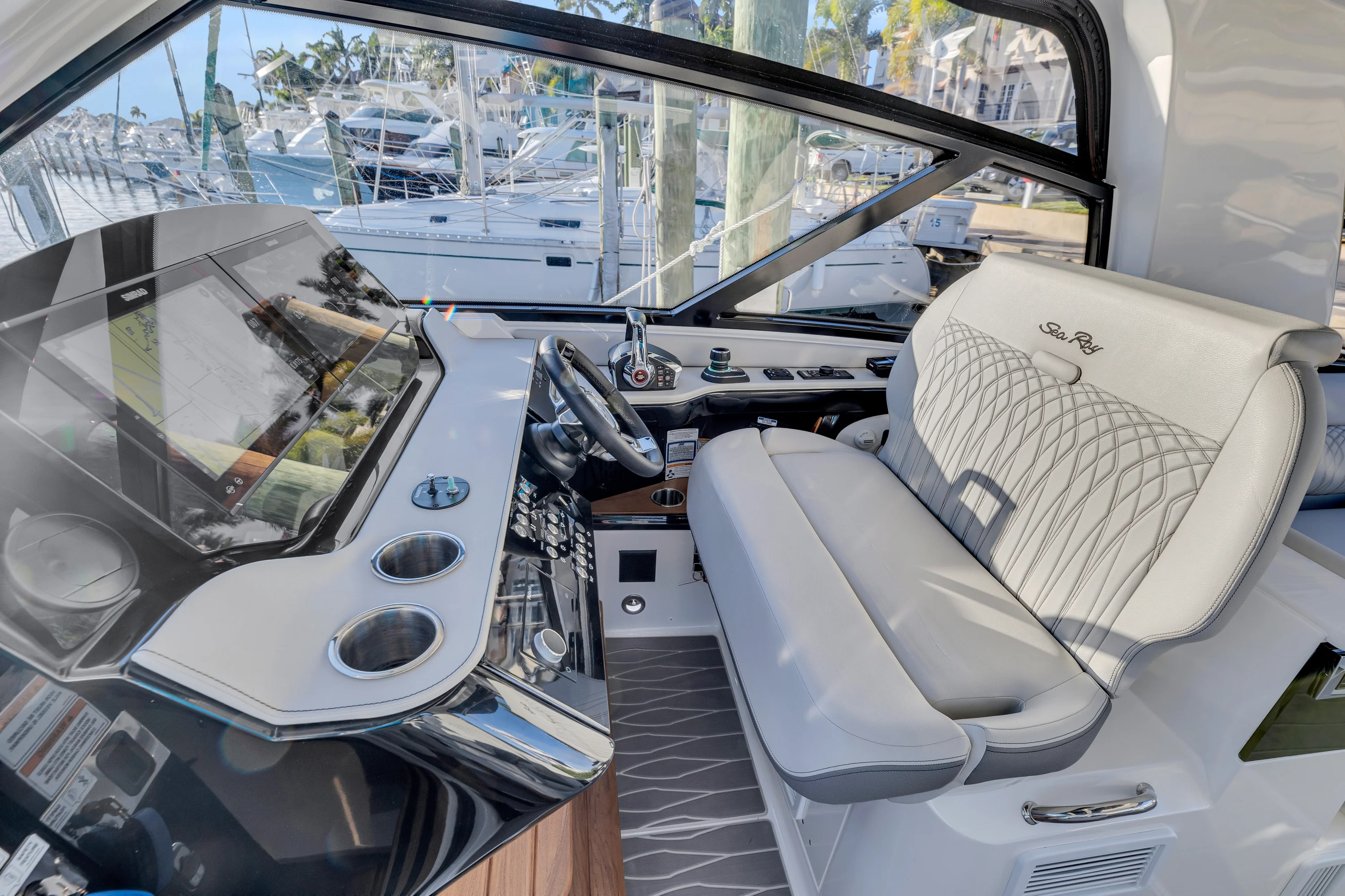 2023 Sea Ray 370 Sundancer Image Thumbnail #53