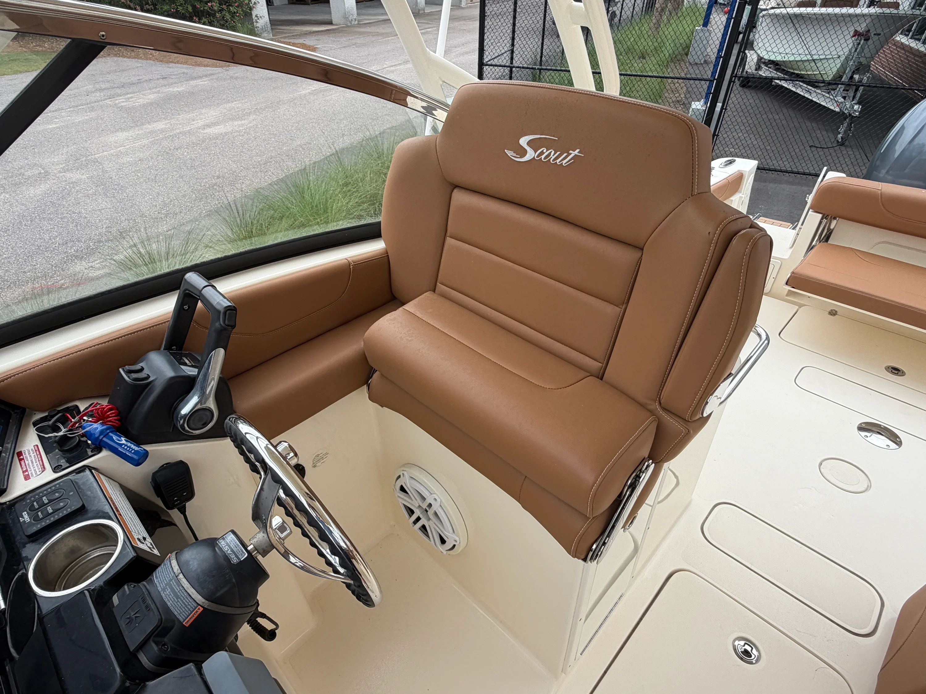2017 Scout 255 DORADO Image Thumbnail #12