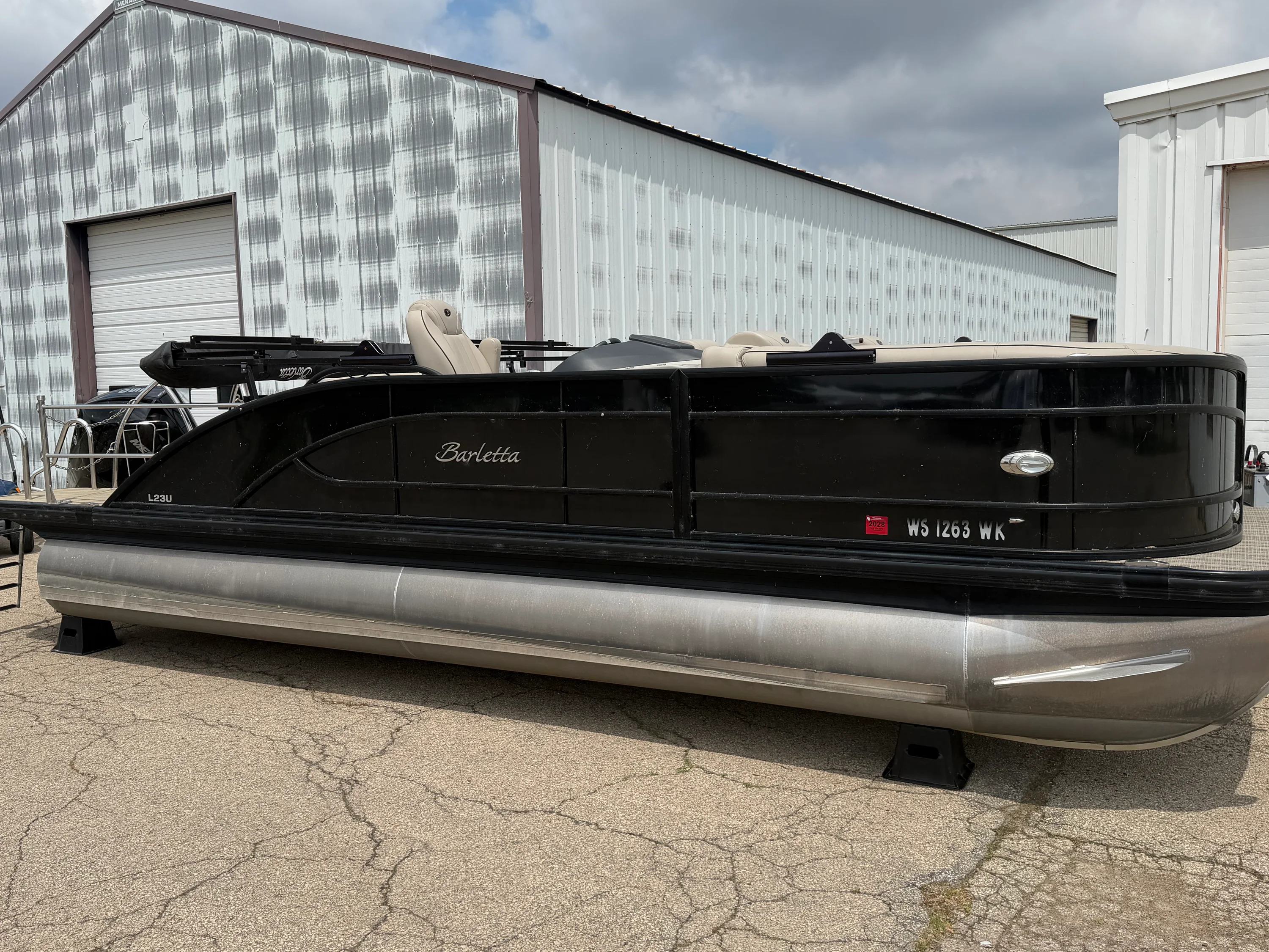 2019 Barletta L23UTT Image Thumbnail #0