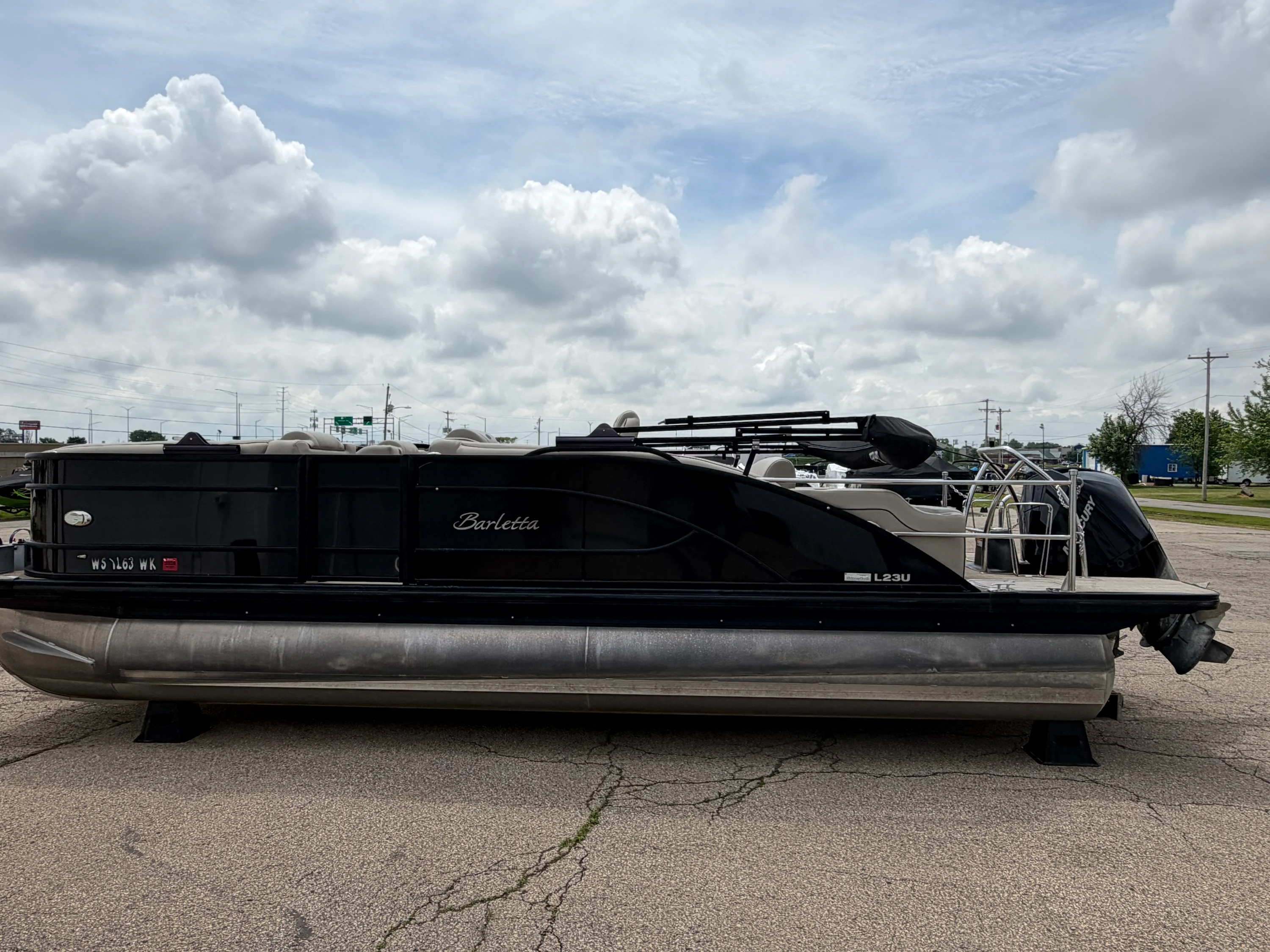2019 Barletta L23UTT Image Thumbnail #1