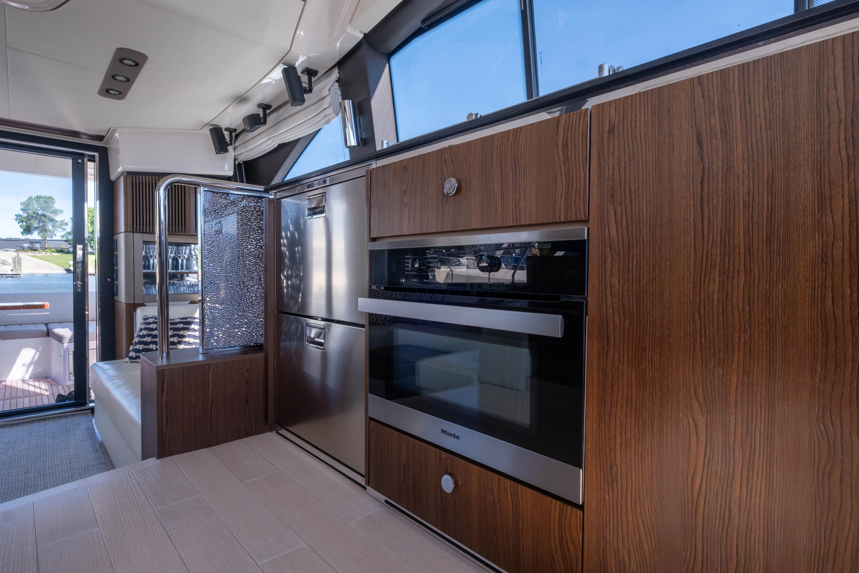 2018 Azimut 50 FLY Image Thumbnail #44