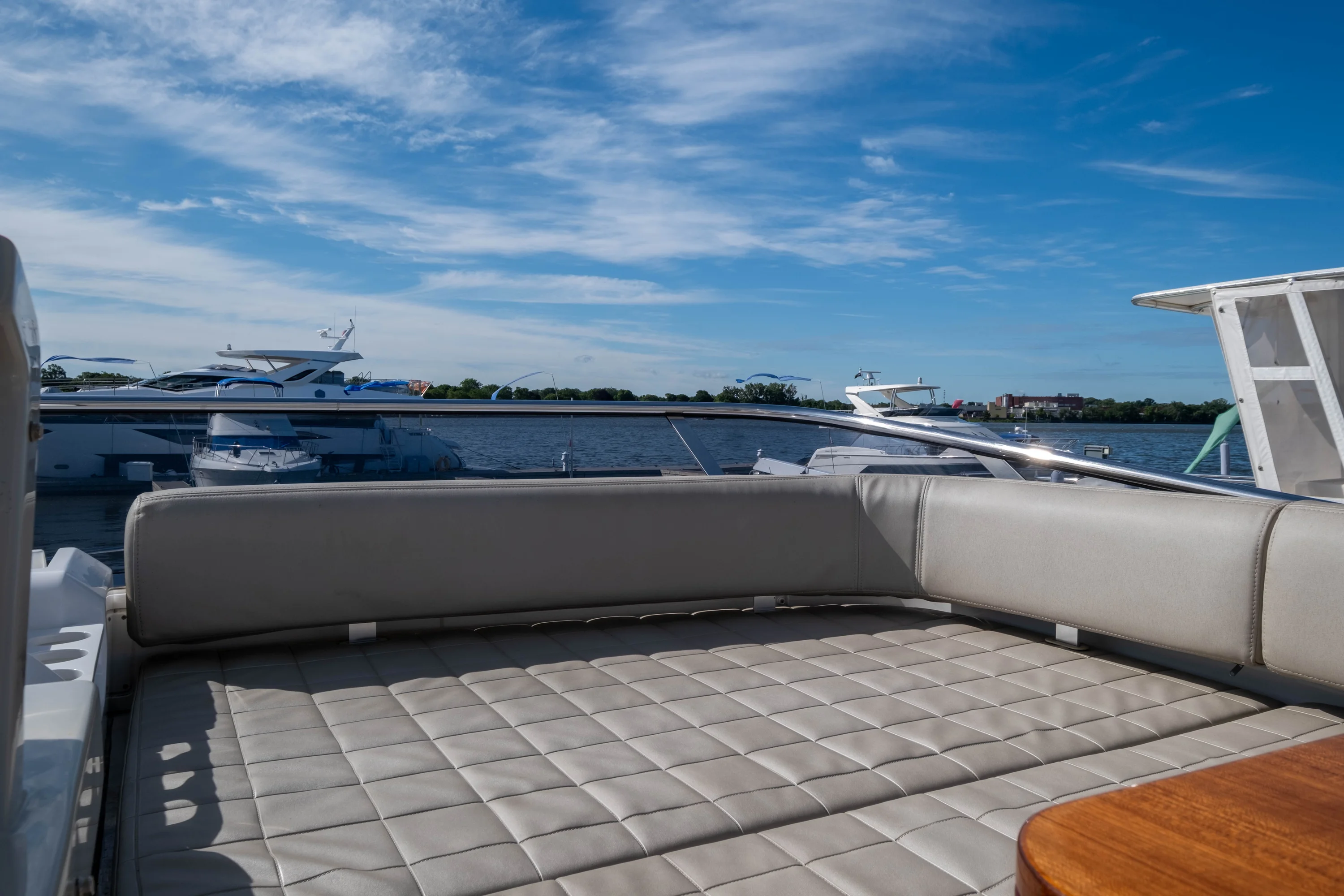 2018 Azimut 50 FLY Image Thumbnail #22