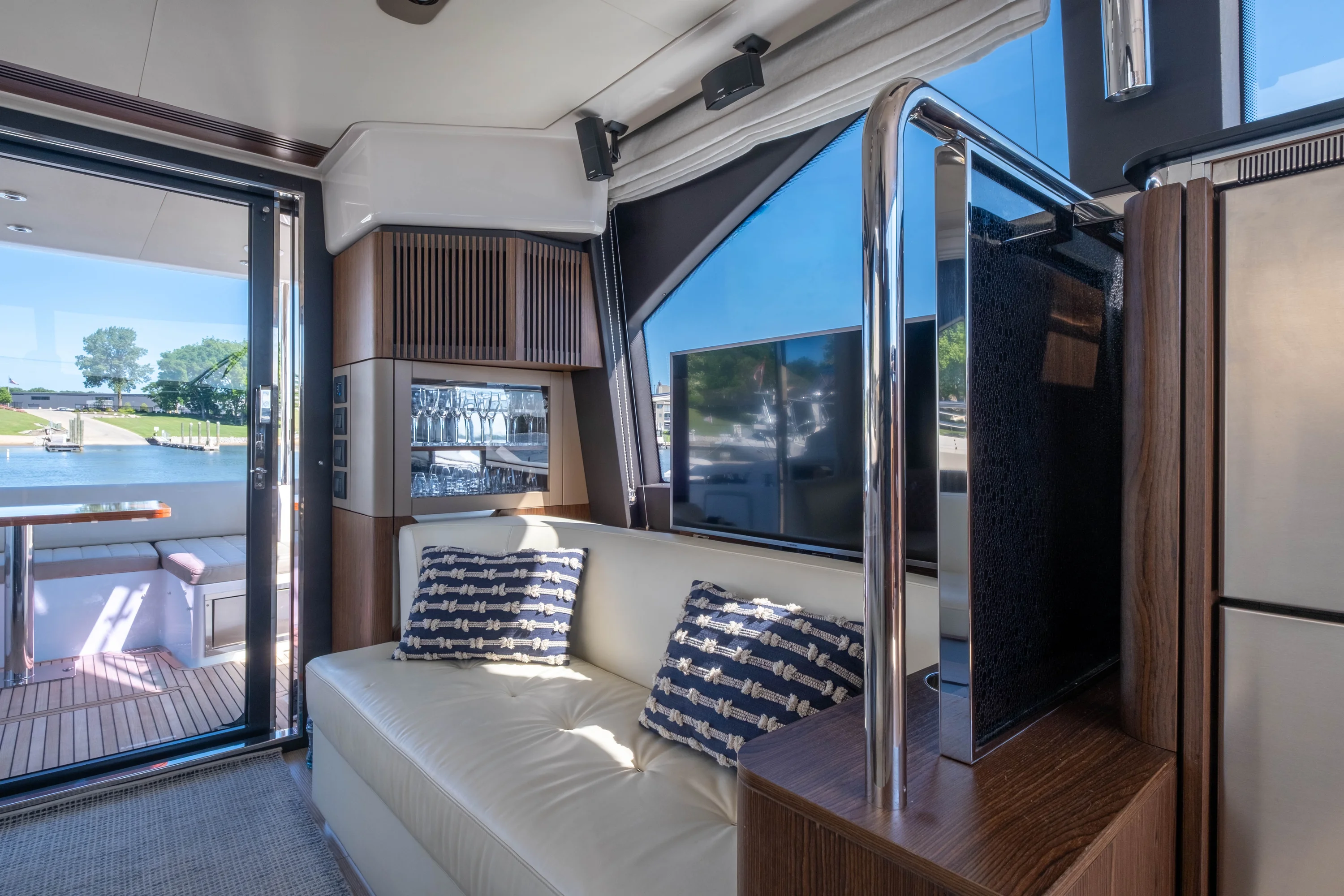 2018 Azimut 50 FLY Image Thumbnail #40