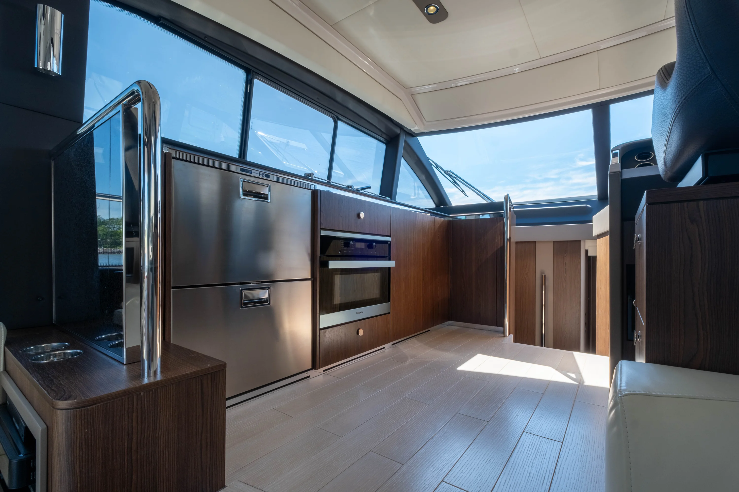 2018 Azimut 50 FLY Image Thumbnail #42