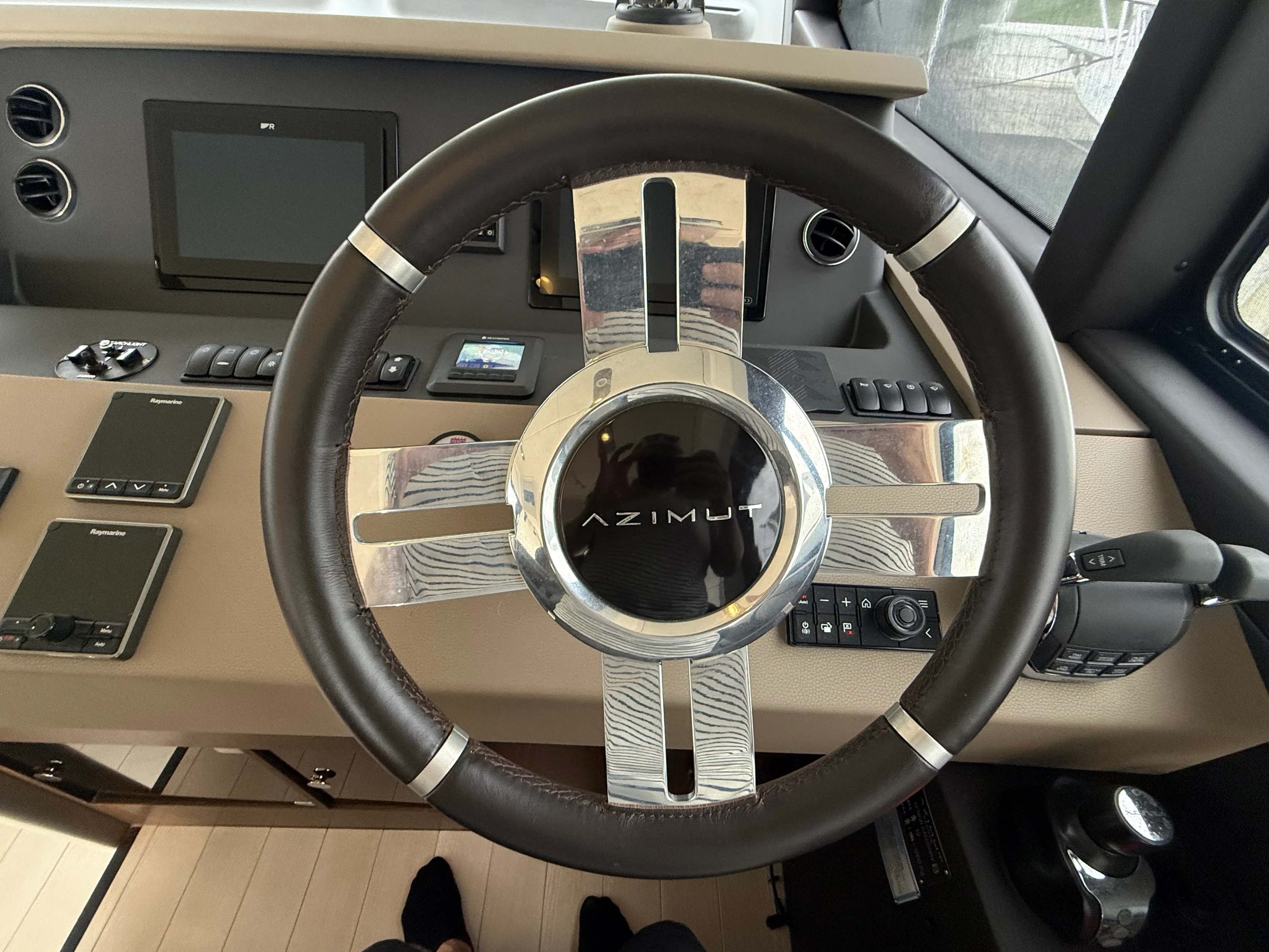 2018 Azimut 50 FLY Image Thumbnail #24