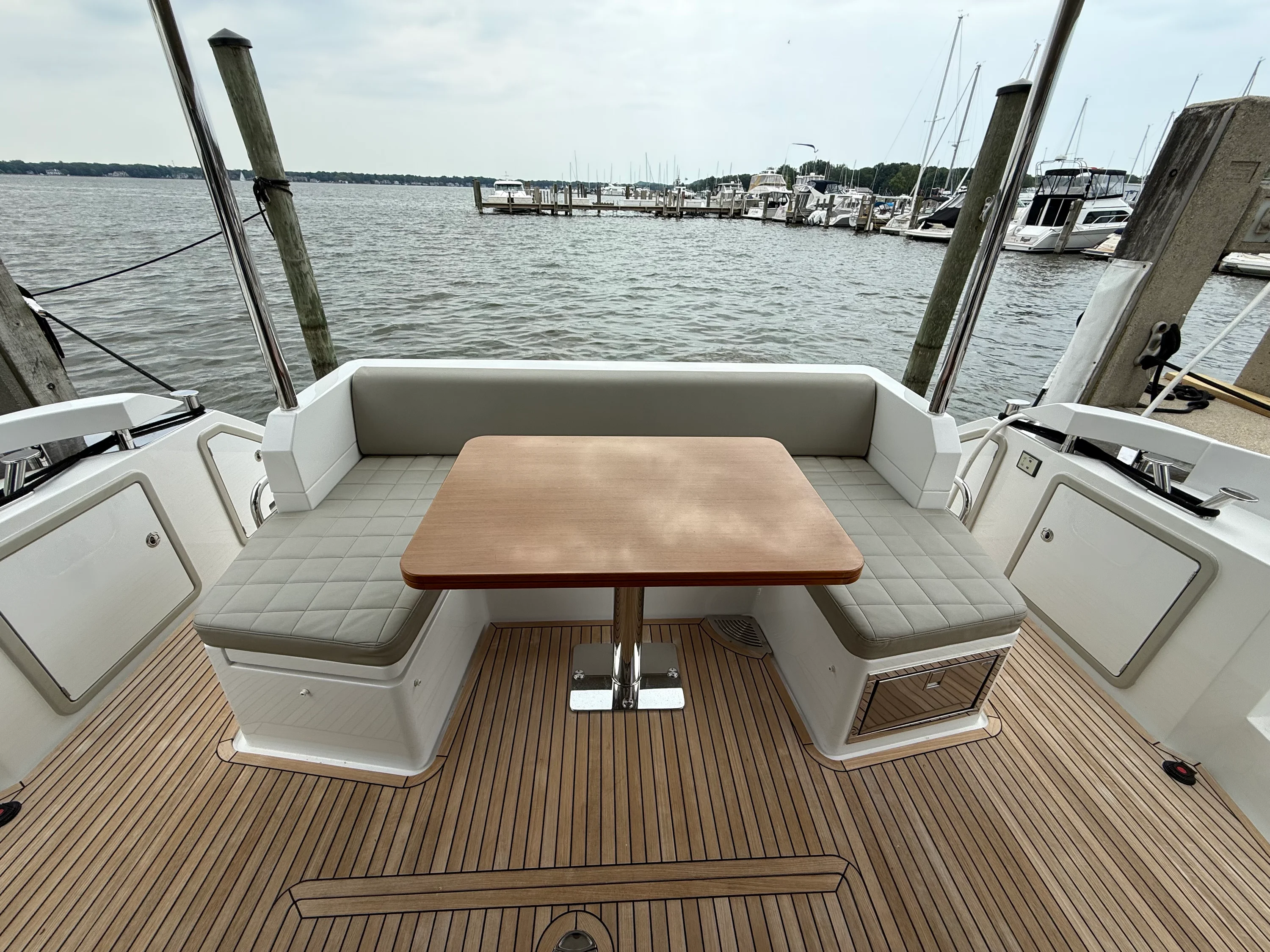 2018 Azimut 50 FLY Image Thumbnail #4