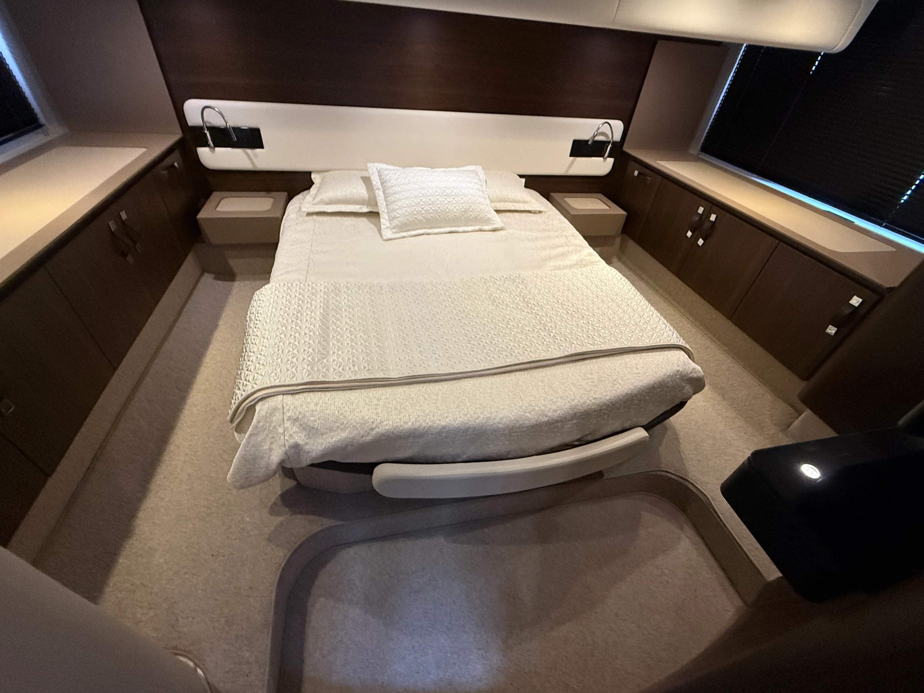 2018 Azimut 50 FLY Image Thumbnail #29