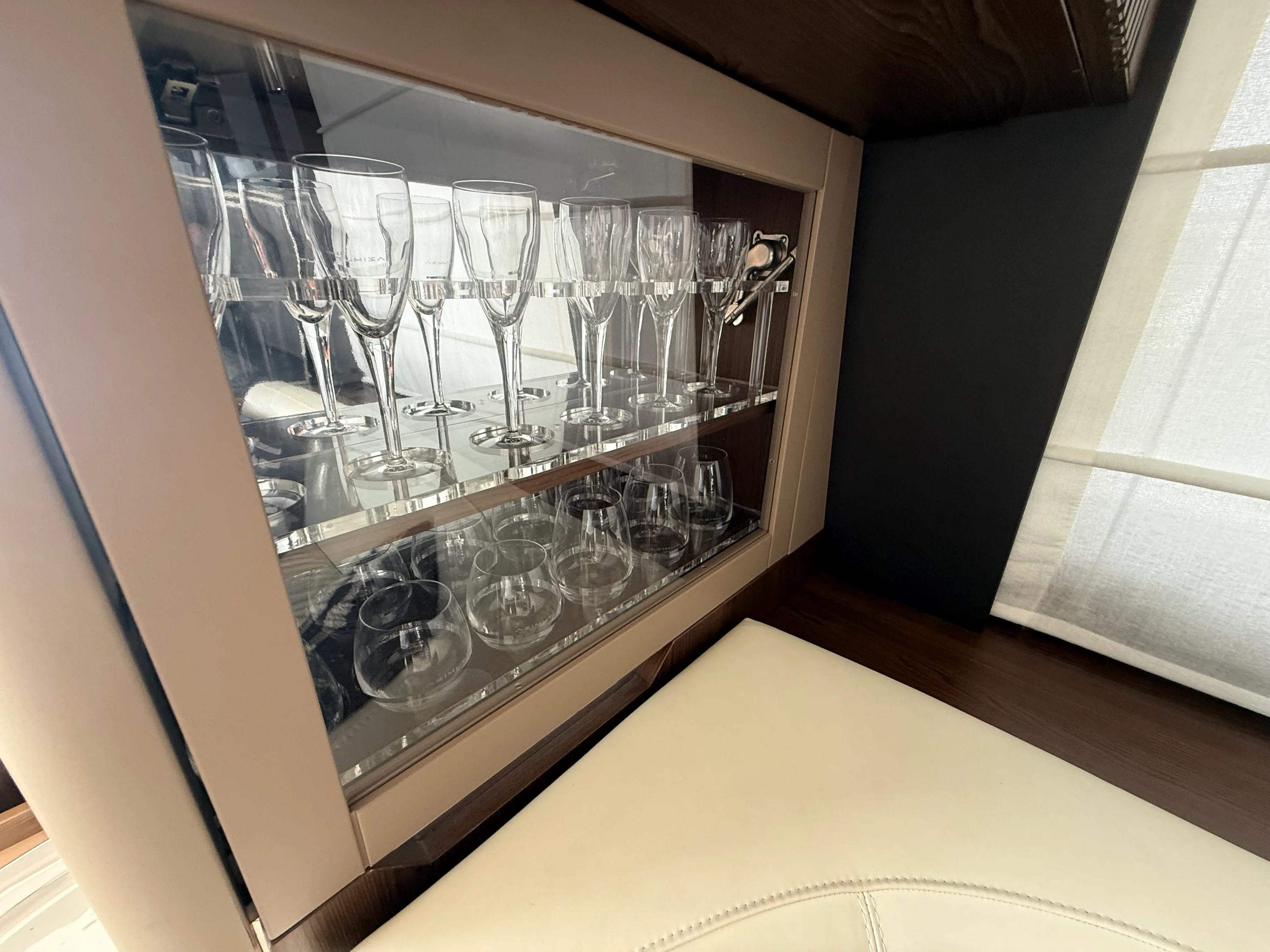 2018 Azimut 50 FLY Image Thumbnail #21