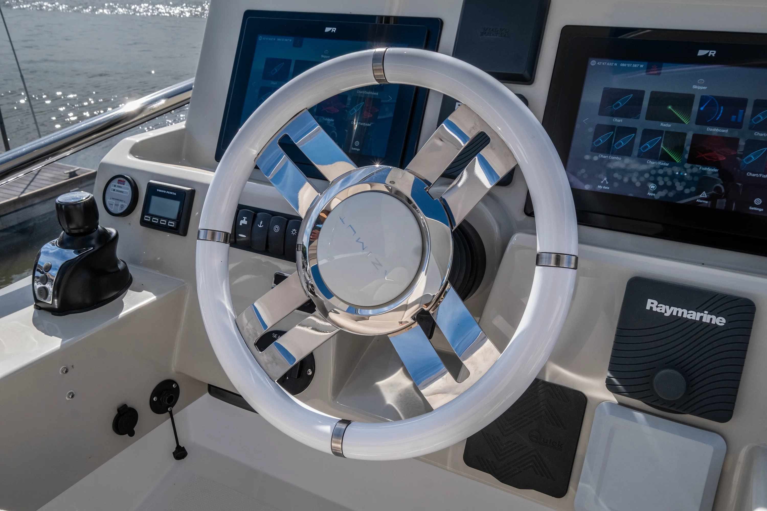 2018 Azimut 50 FLY Image Thumbnail #28