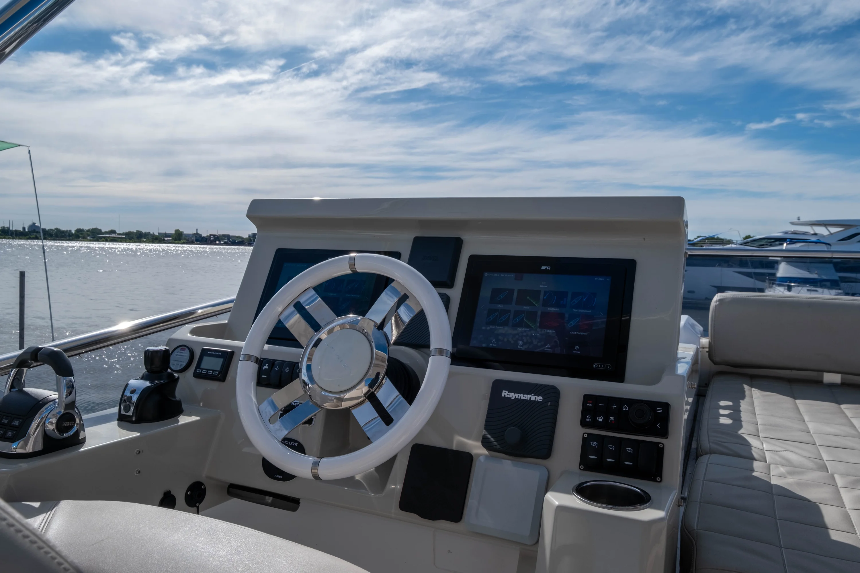 2018 Azimut 50 FLY Image Thumbnail #27