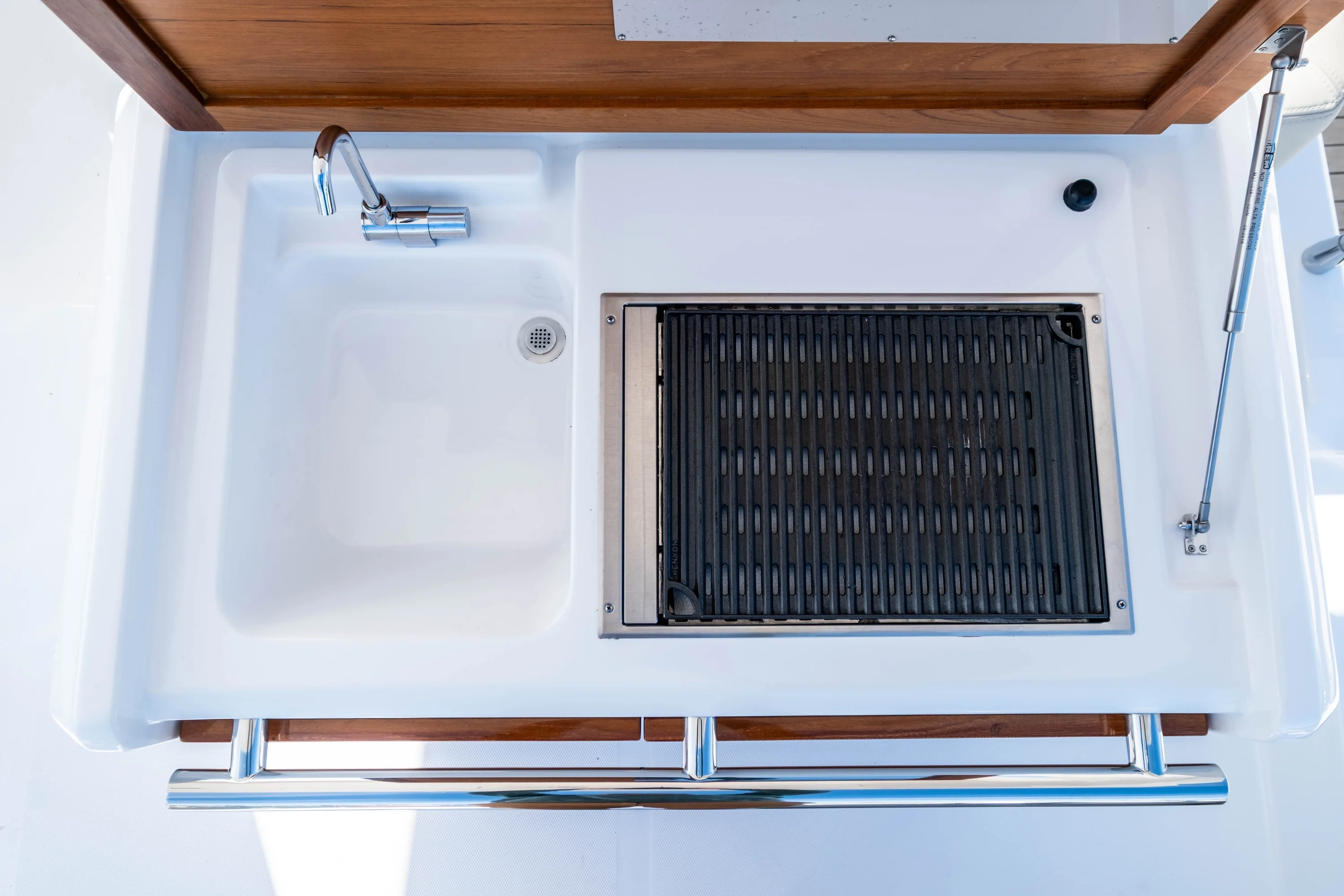 2018 Azimut 50 FLY Image Thumbnail #20