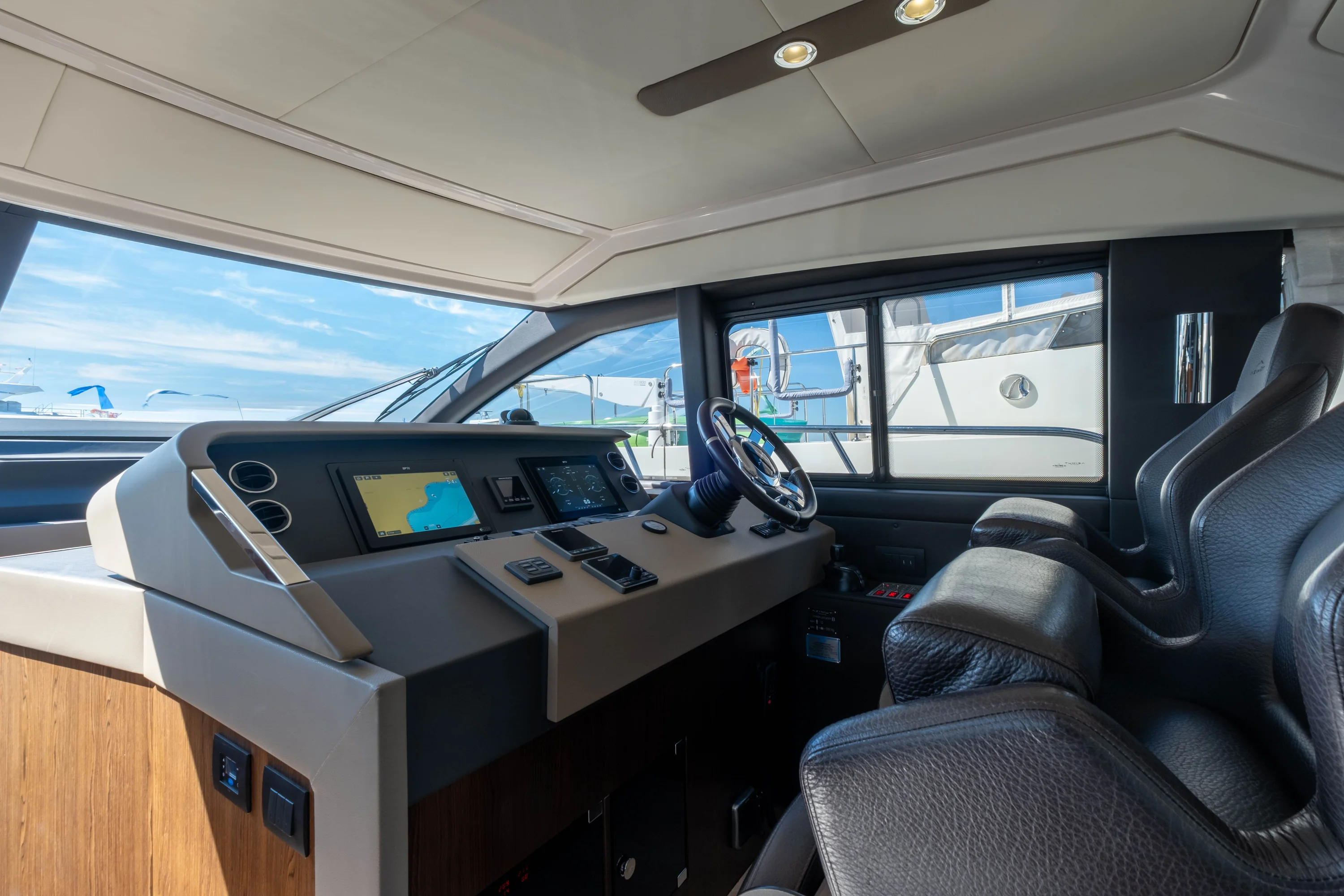 2018 Azimut 50 FLY Image Thumbnail #46