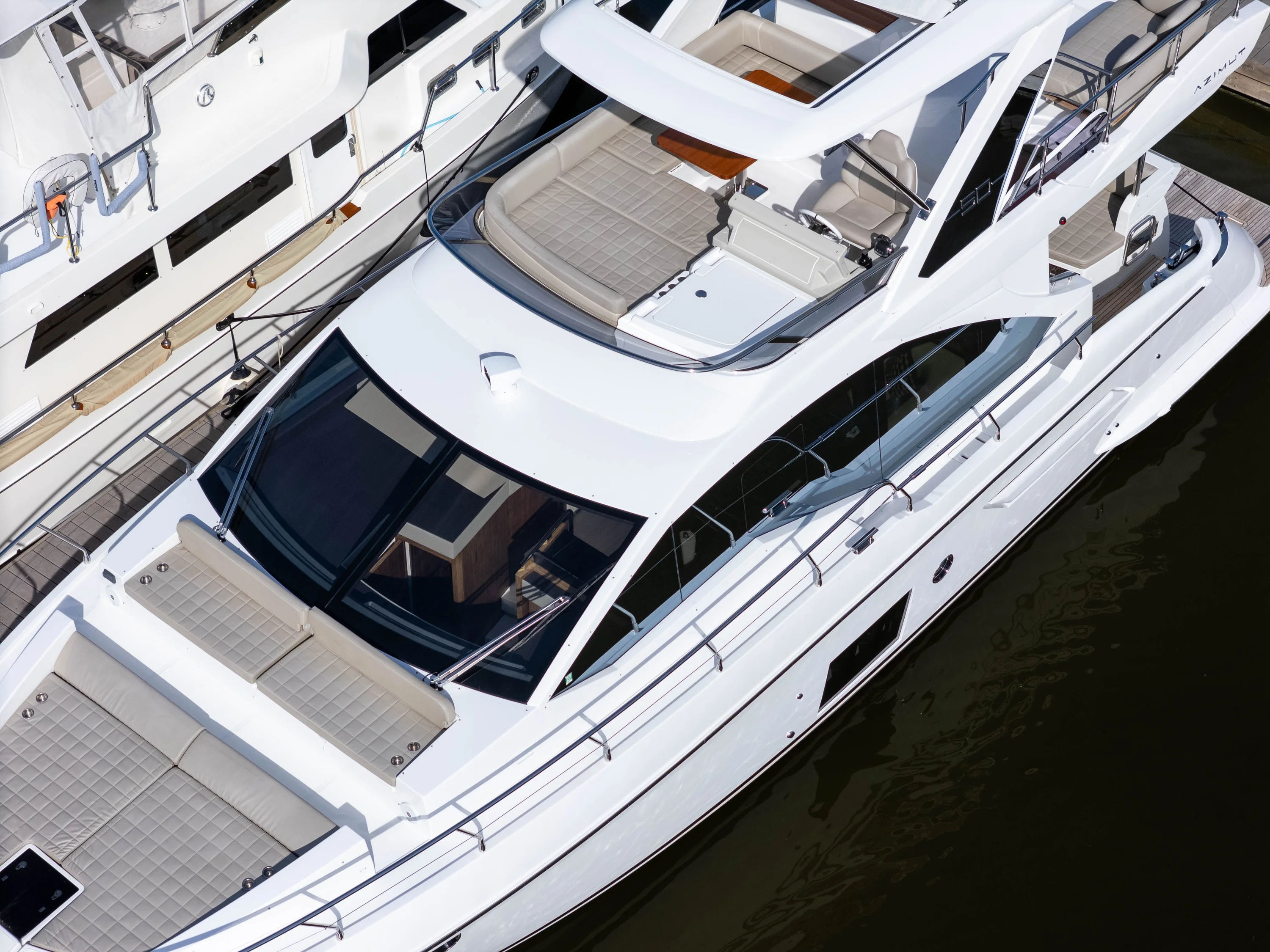 2018 Azimut 50 FLY Image Thumbnail #7