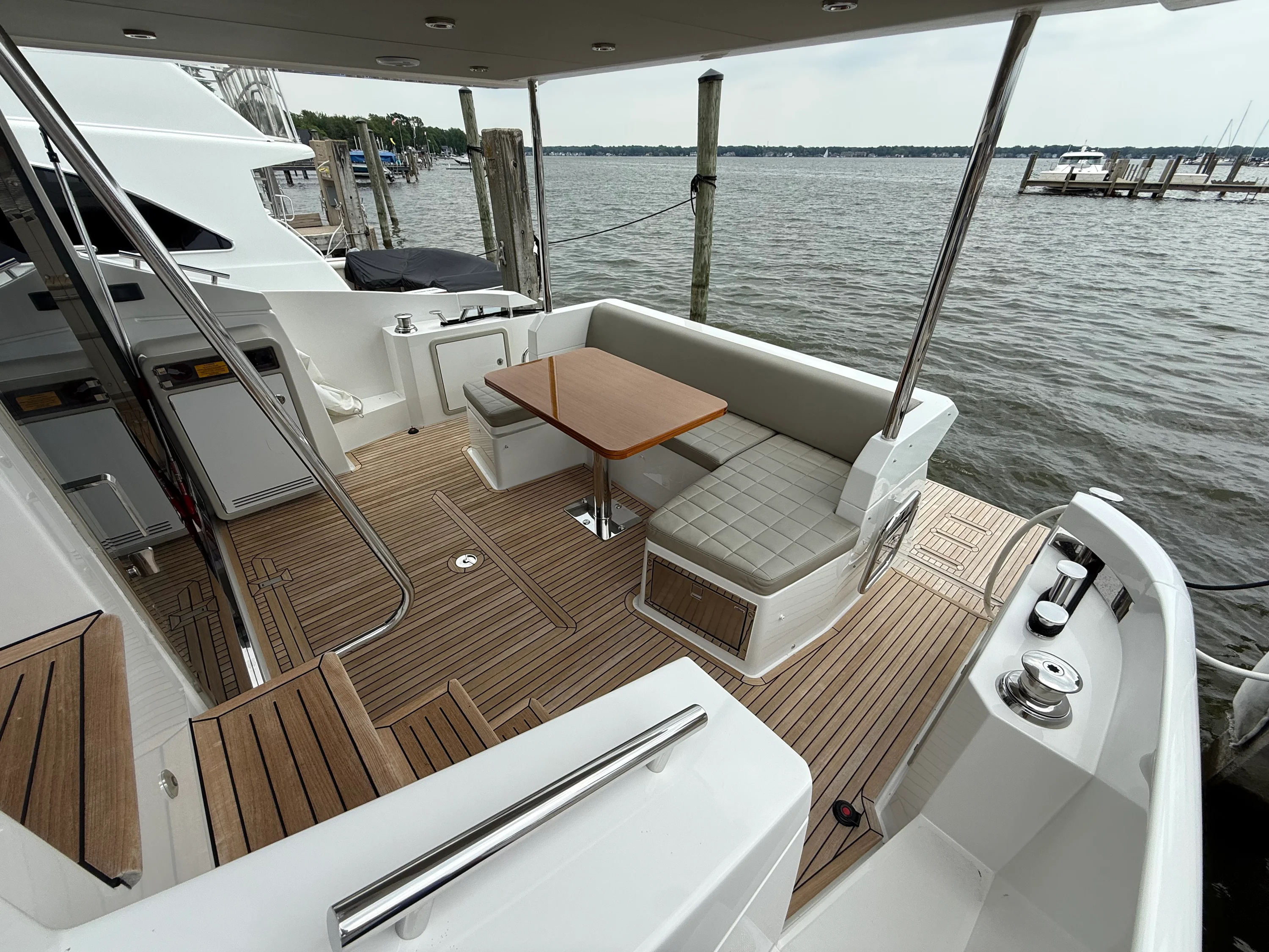 2018 Azimut 50 FLY Image Thumbnail #5