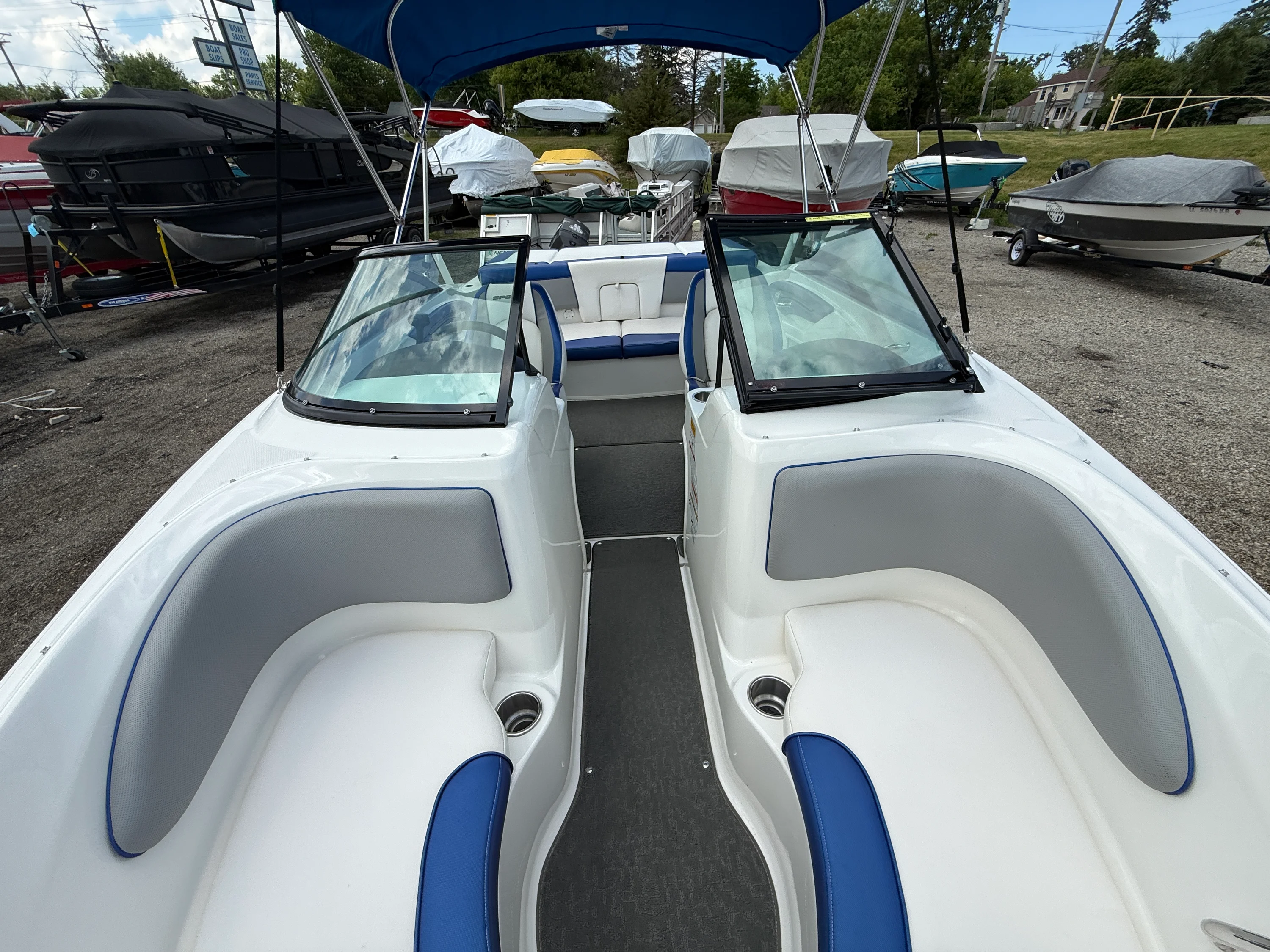2012 Sea Ray 205SP SS TR Image Thumbnail #7
