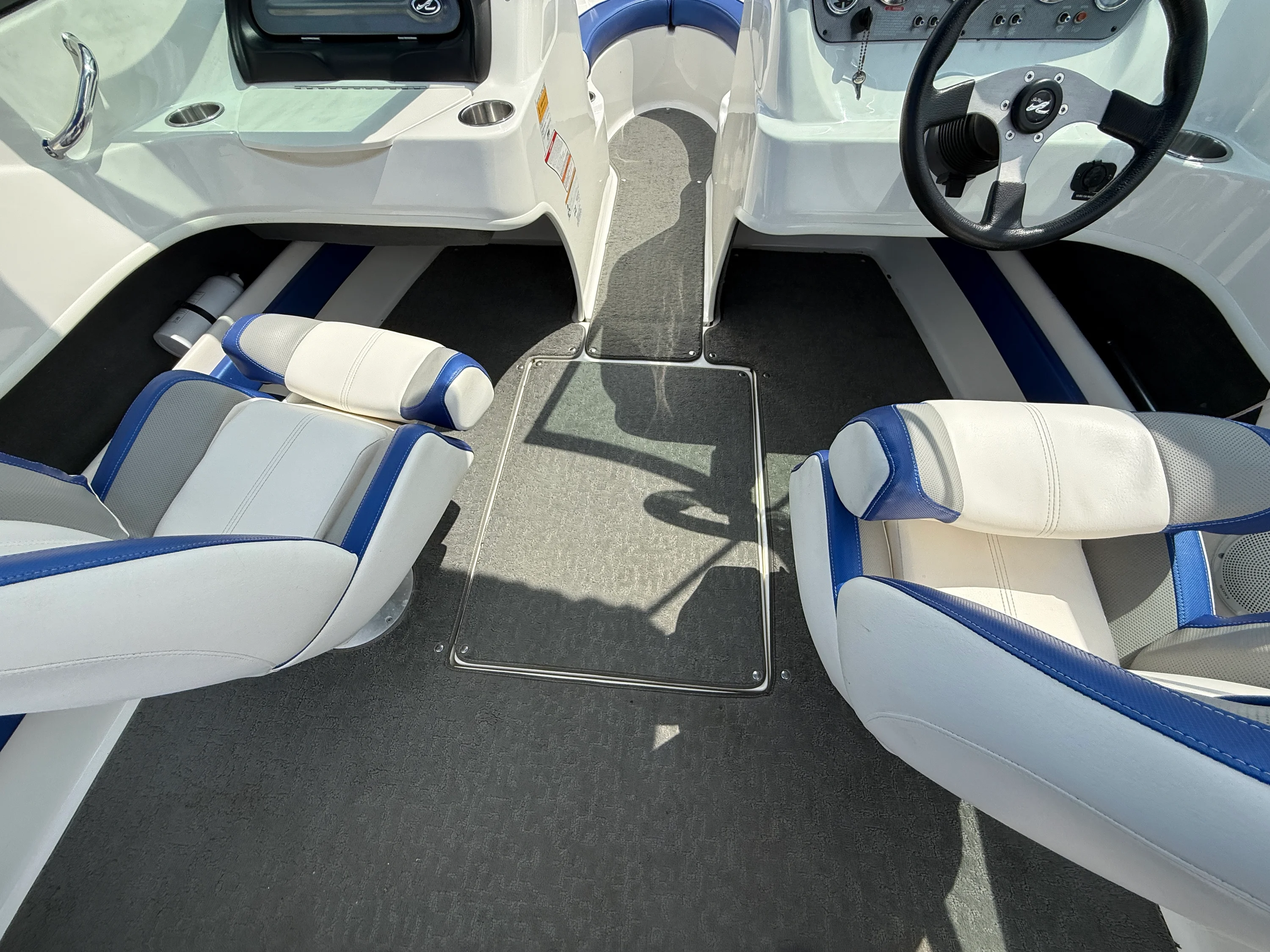 2012 Sea Ray 205SP SS TR Image Thumbnail #21