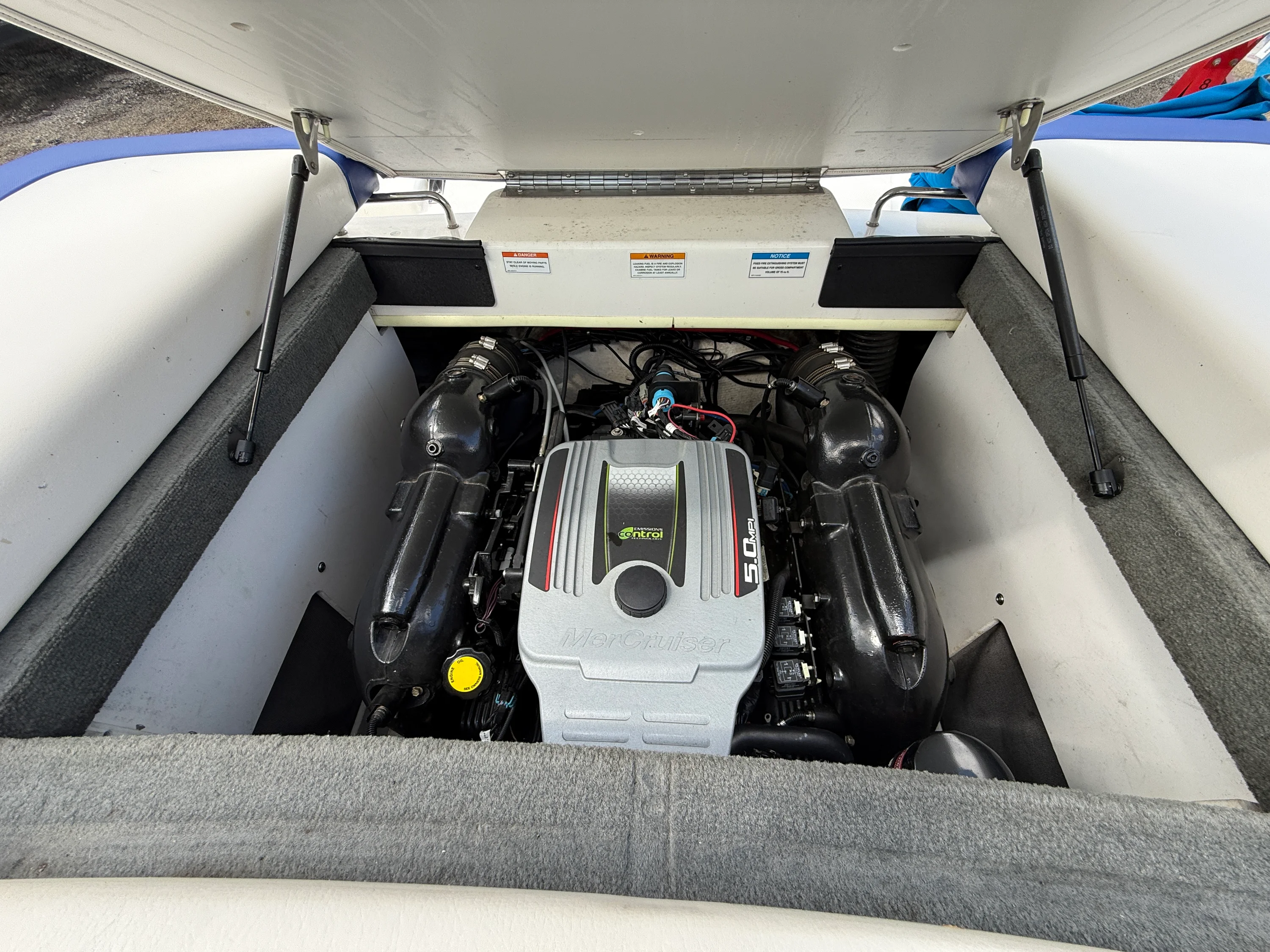 2012 Sea Ray 205SP SS TR Image Thumbnail #18