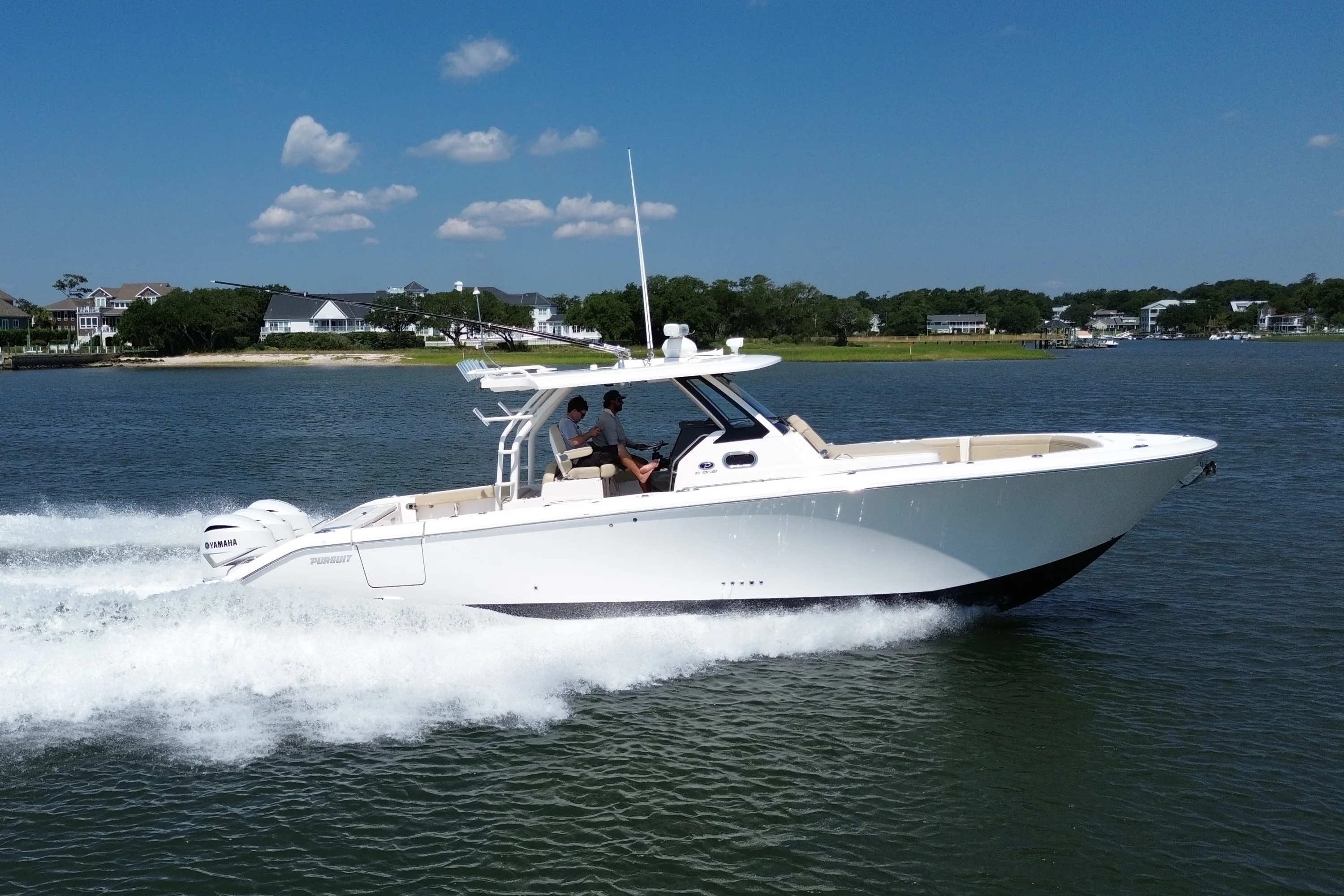 2019 Pursuit S 368 SPORT Image Thumbnail #1