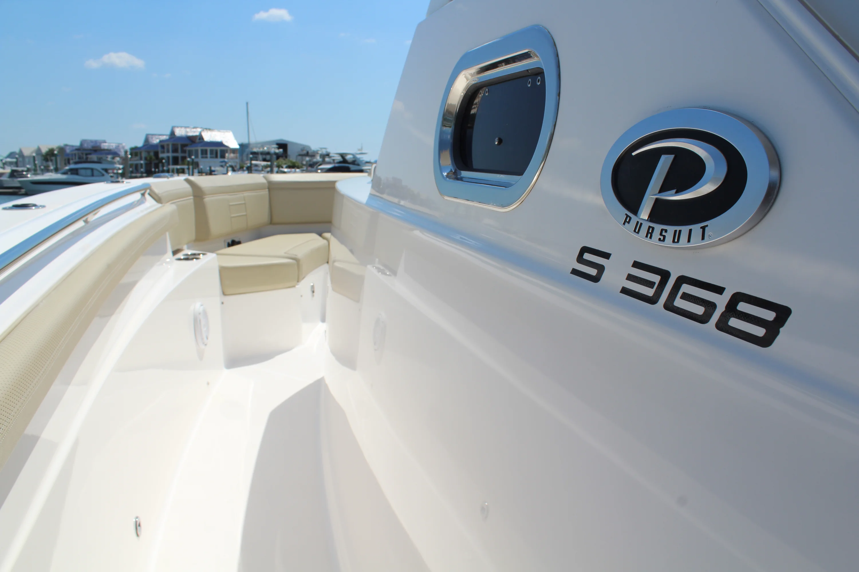 2019 Pursuit S 368 SPORT Image Thumbnail #23