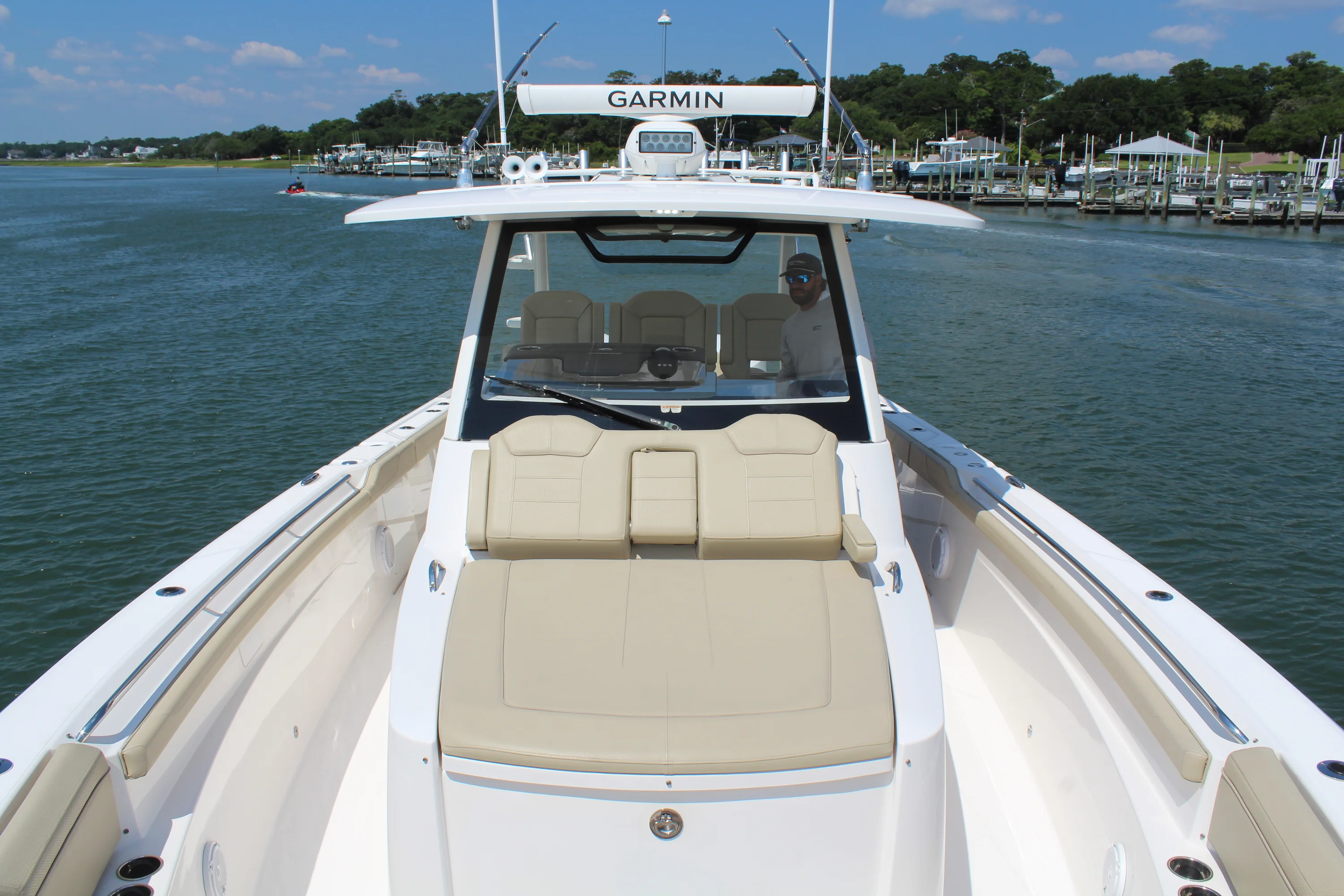2019 Pursuit S 368 SPORT Image Thumbnail #13