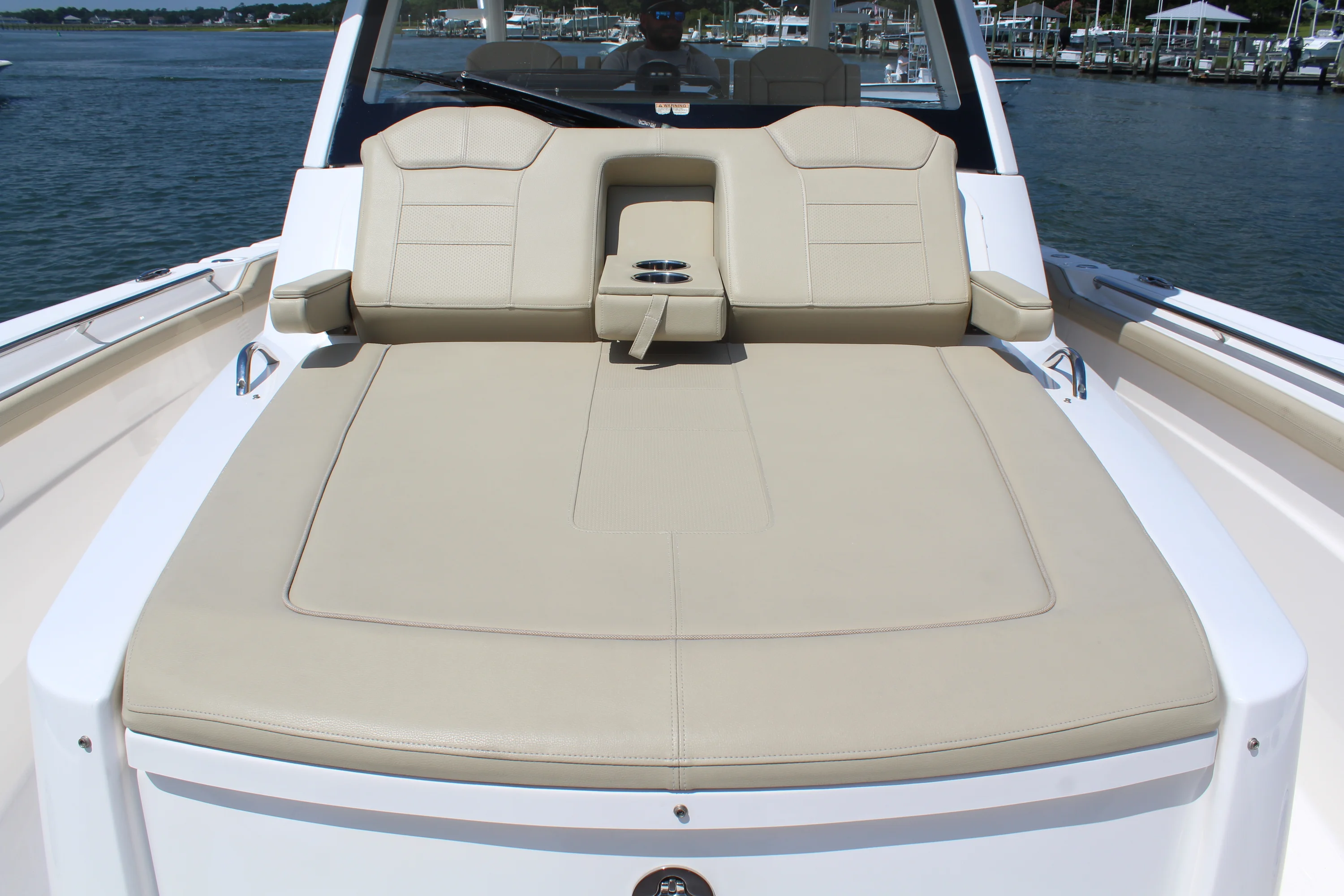 2019 Pursuit S 368 SPORT Image Thumbnail #27
