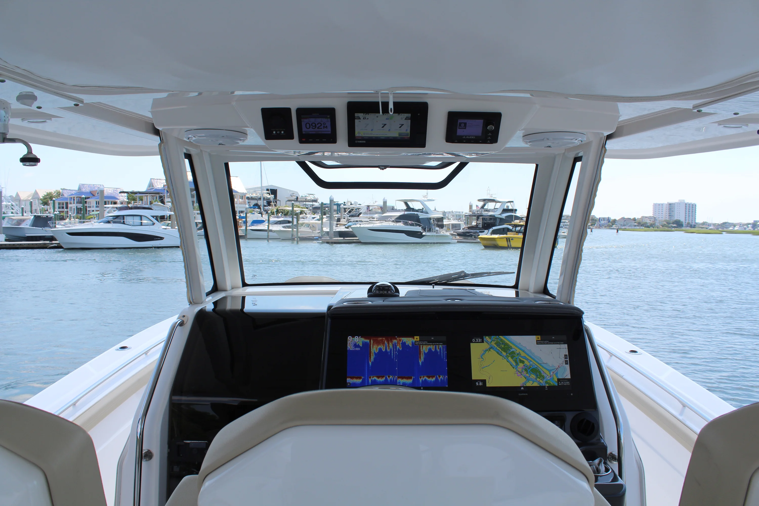 2019 Pursuit S 368 SPORT Image Thumbnail #15