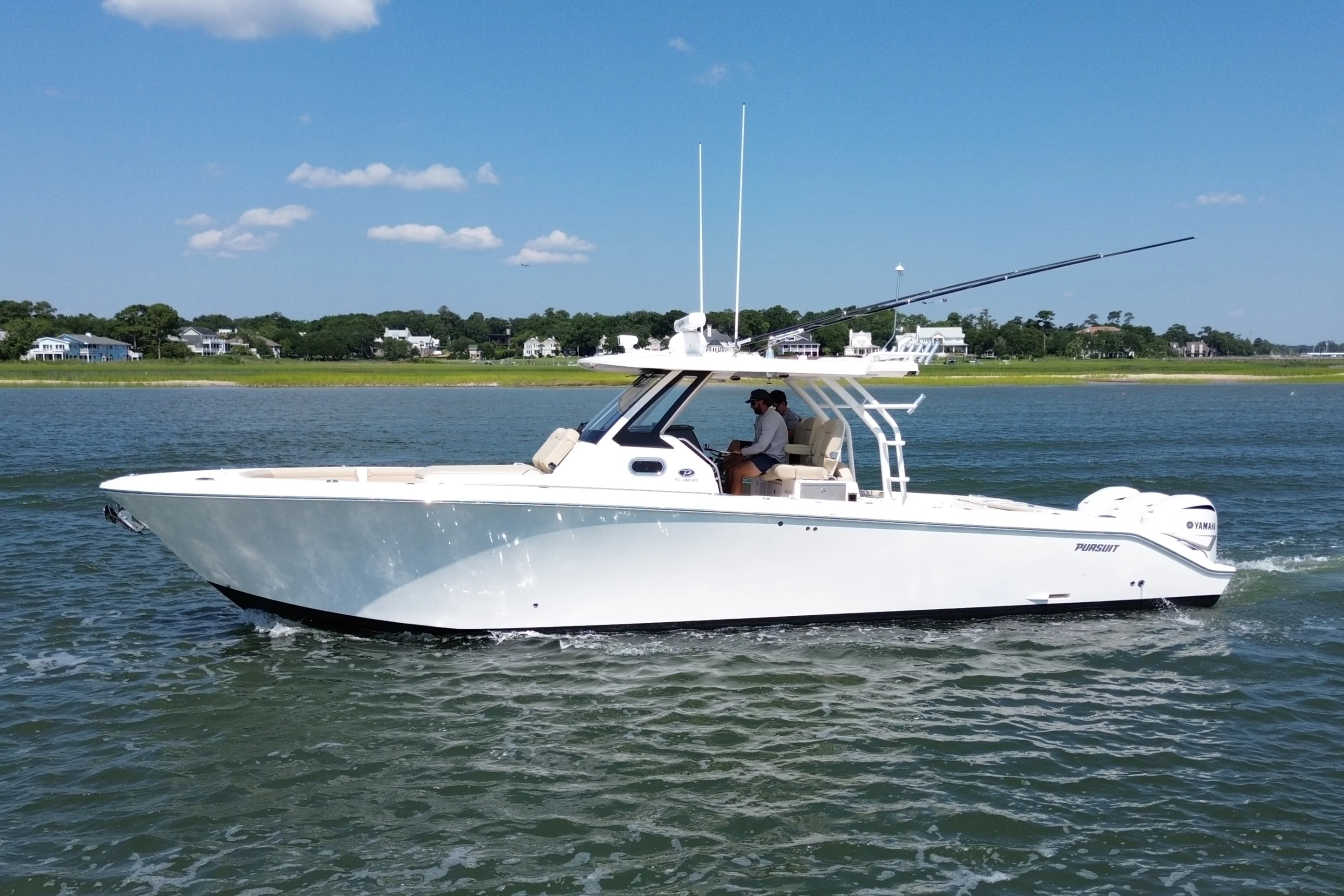 2019 Pursuit S 368 SPORT Image Thumbnail #5
