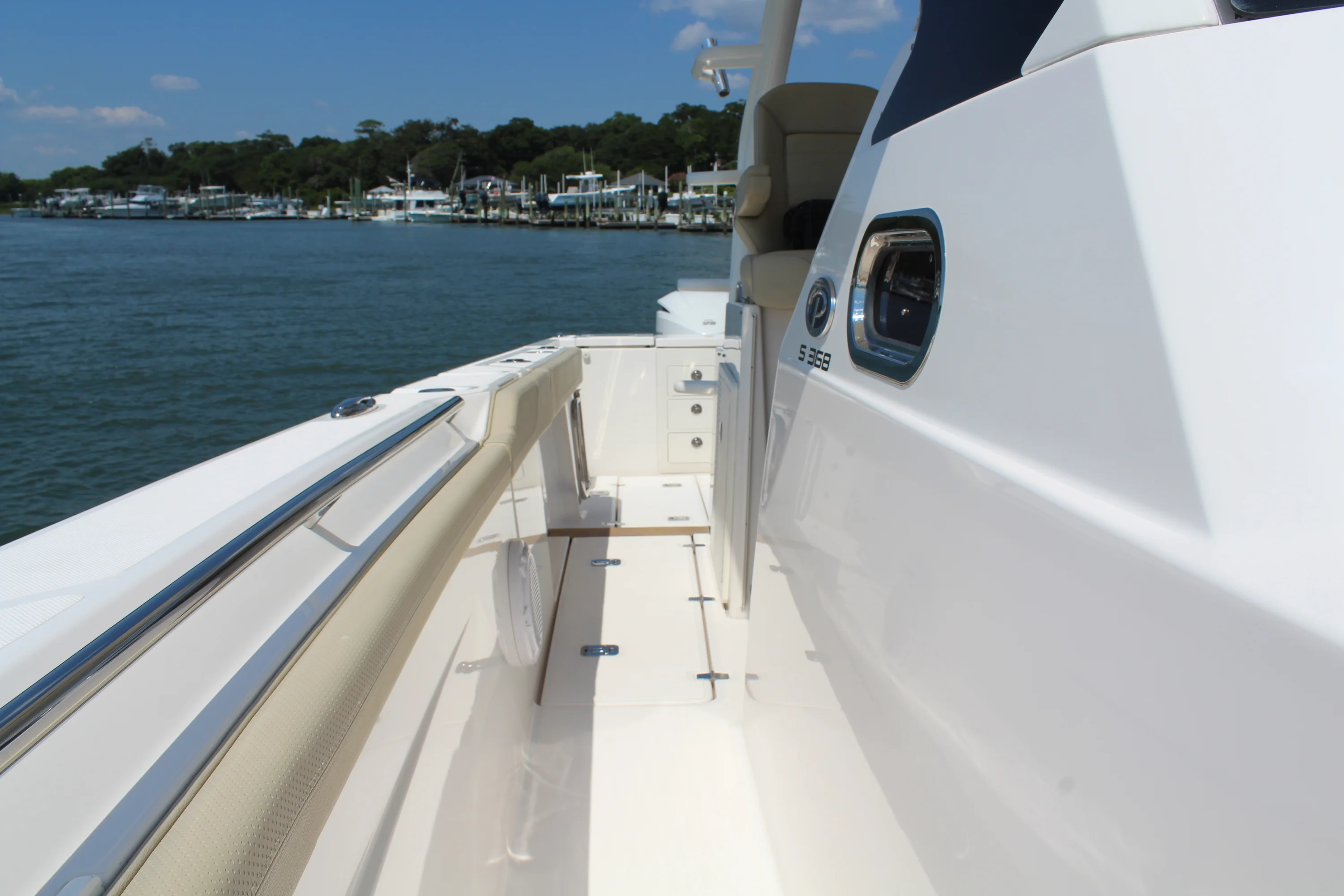2019 Pursuit S 368 SPORT Image Thumbnail #29