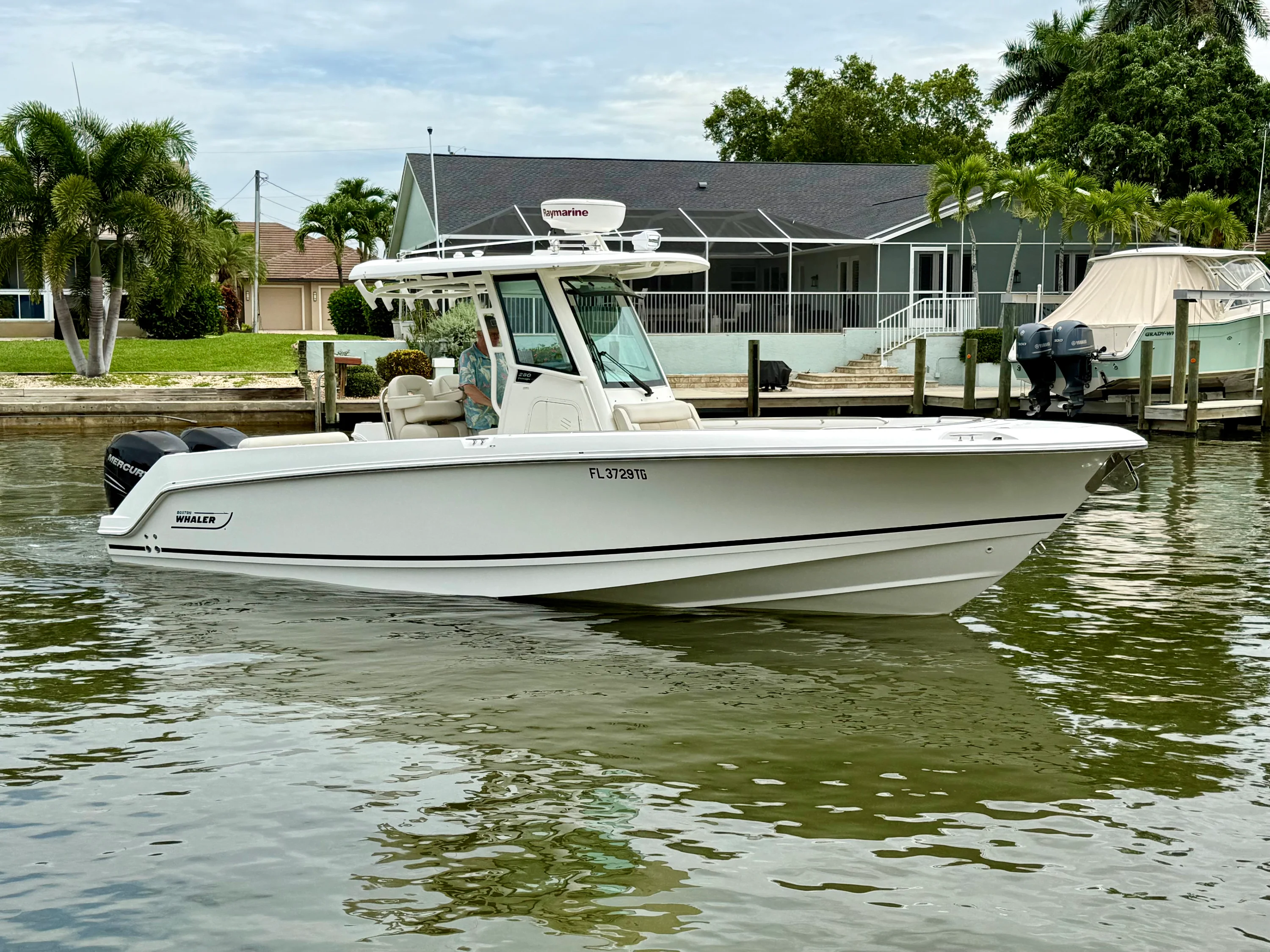 2021 Boston Whaler 280 OUTRAGE Image Thumbnail #3
