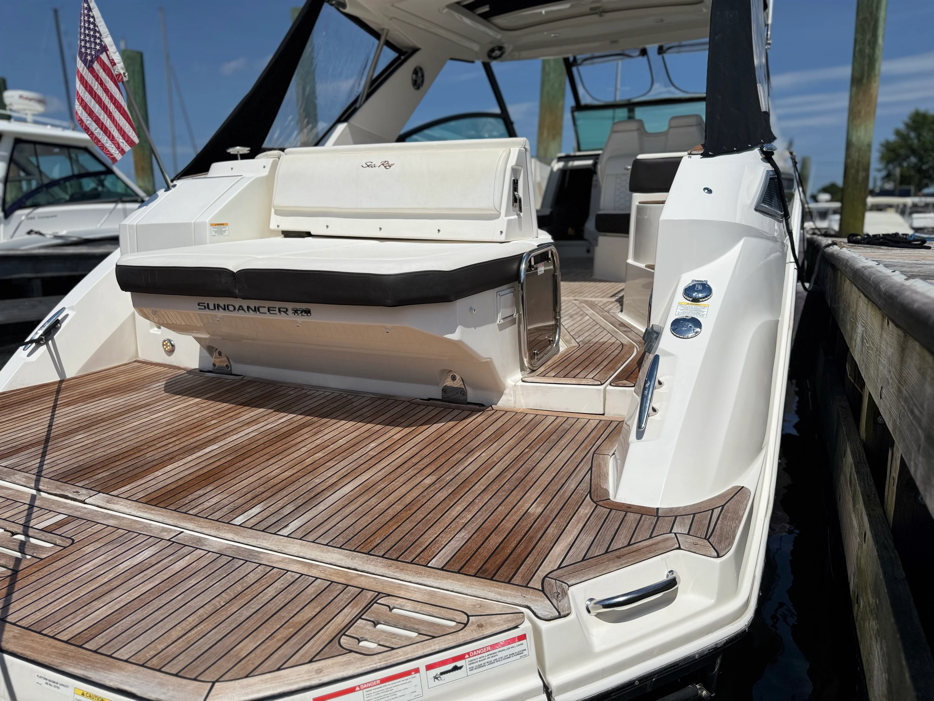 2019 Sea Ray 320 SUNDANCER Image Thumbnail #20