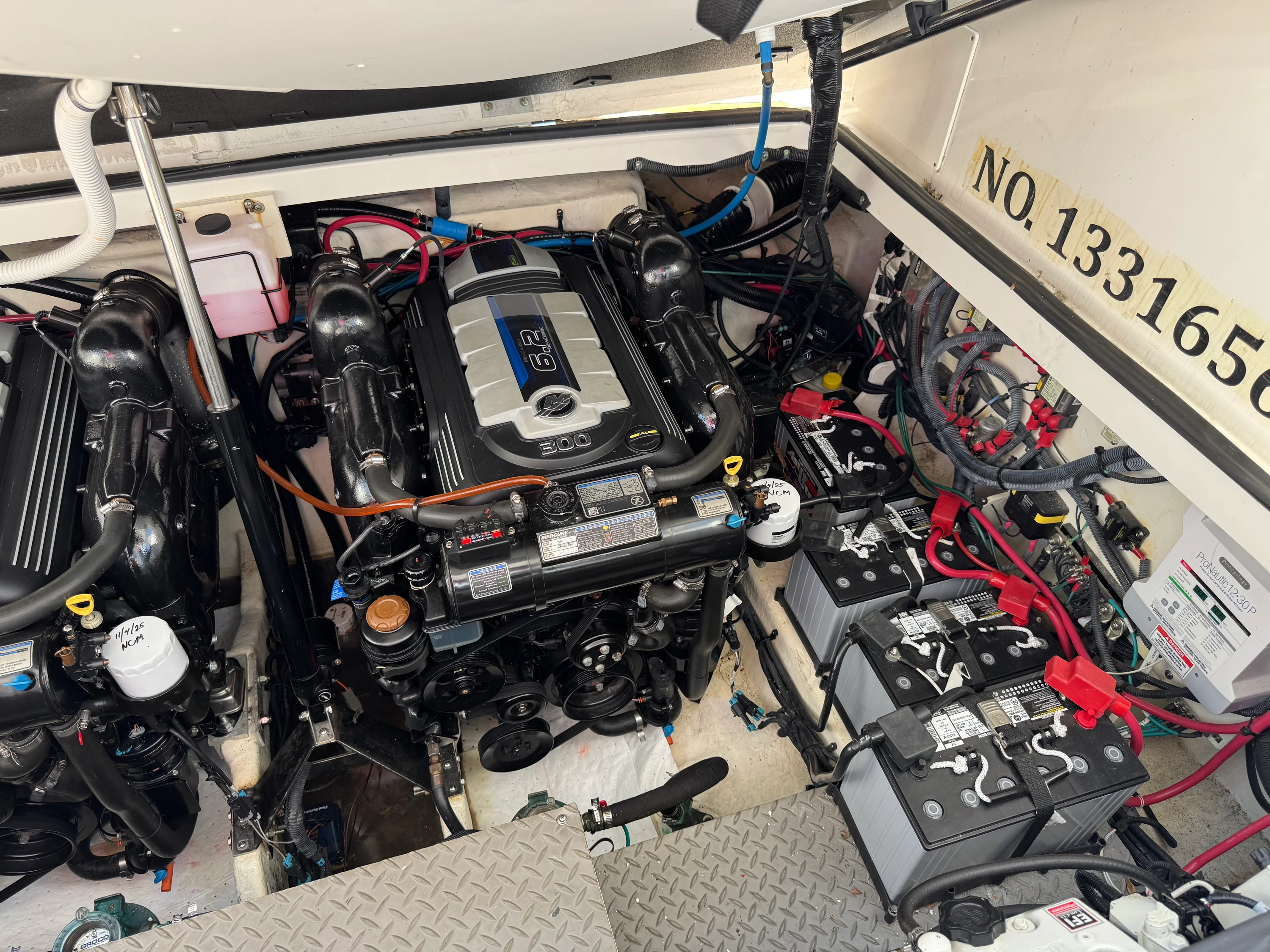 2019 Sea Ray 320 SUNDANCER Image Thumbnail #57